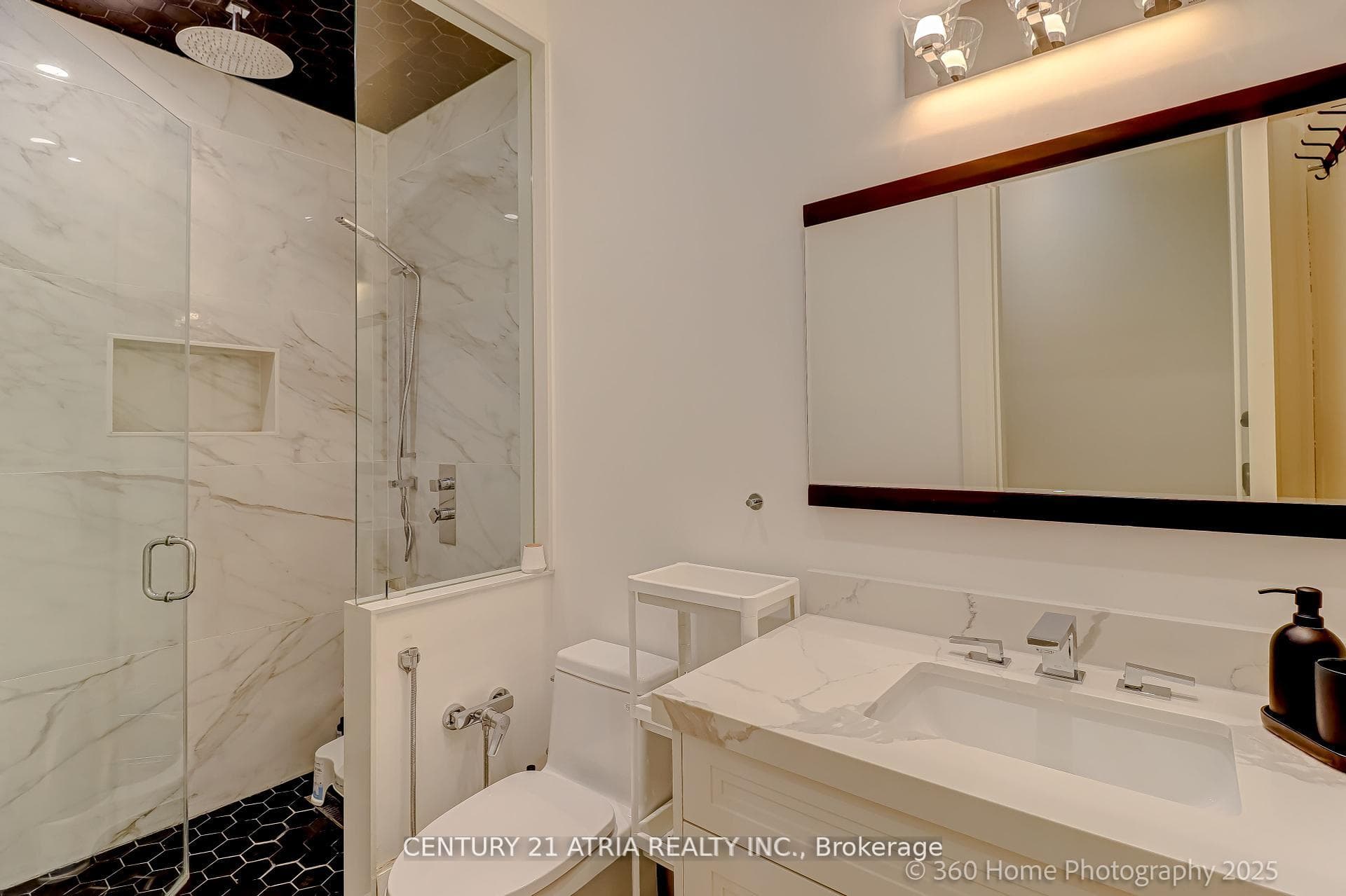 101 Spruce Avenue photo 23
