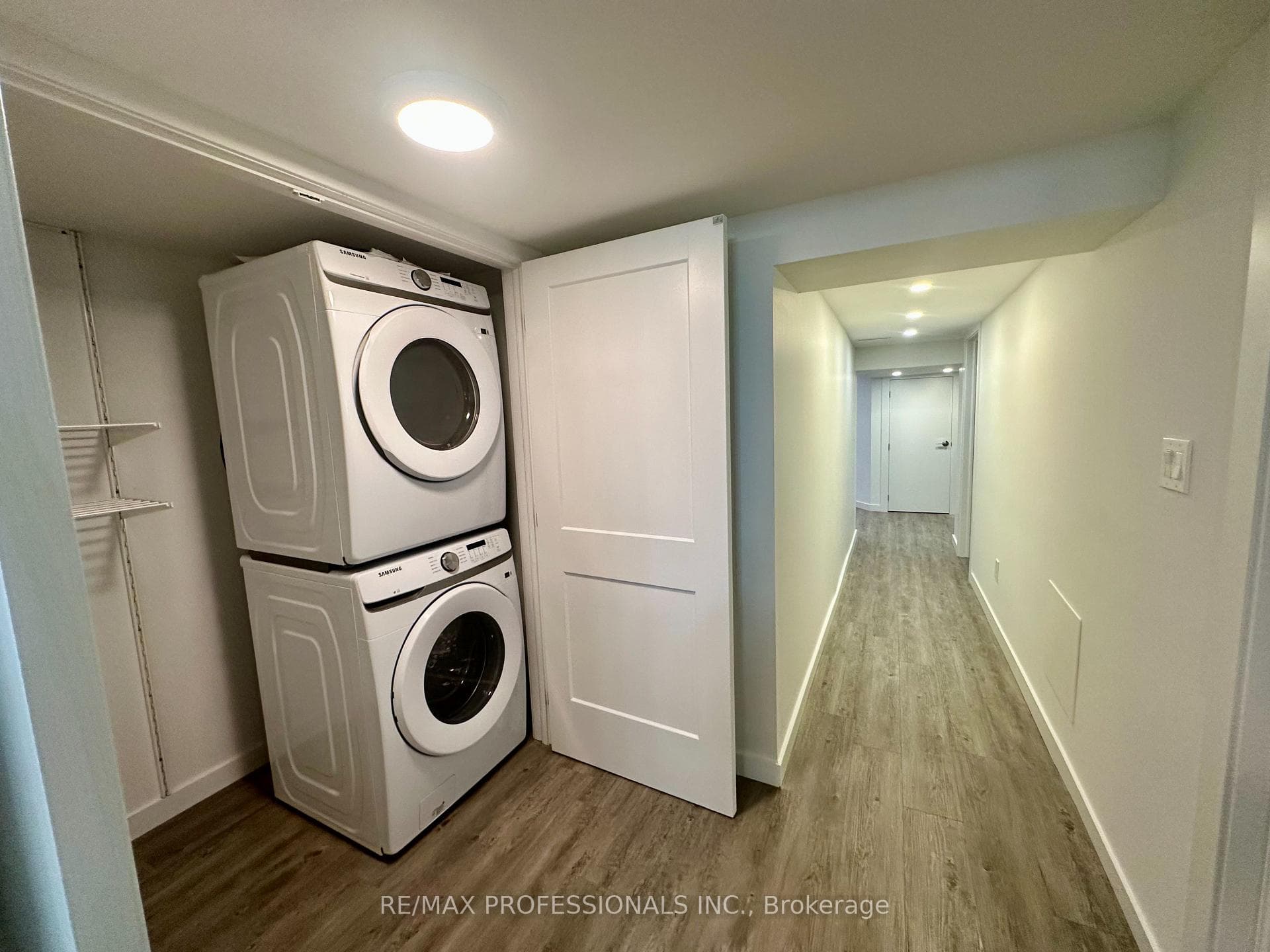 66 Whitburn Crescent Unit Lower photo 16