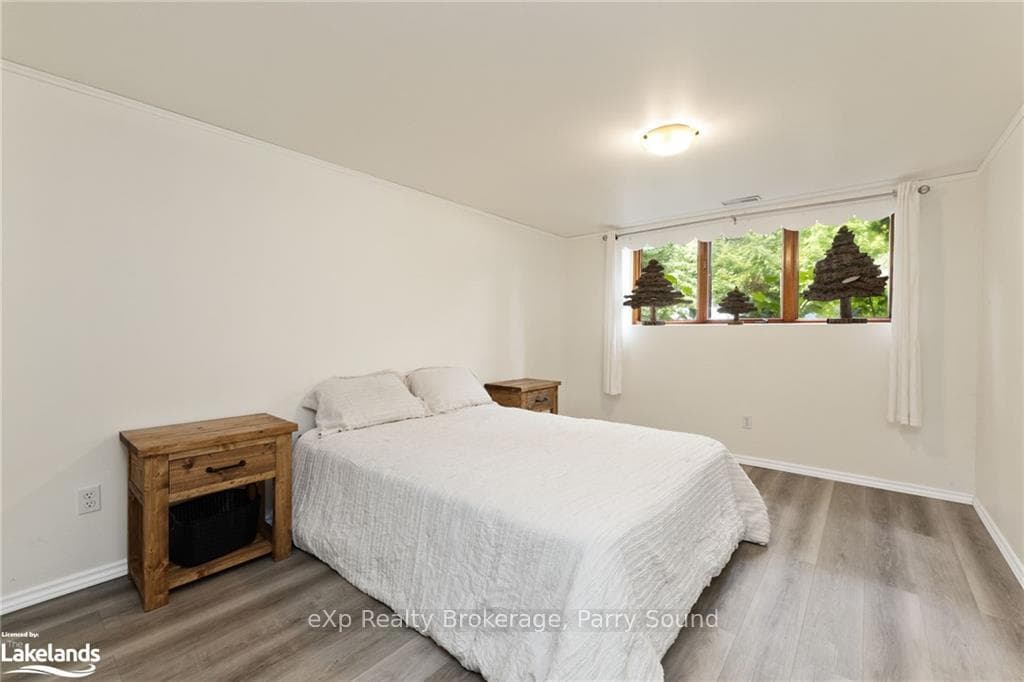 14 ALBERT Street photo 28