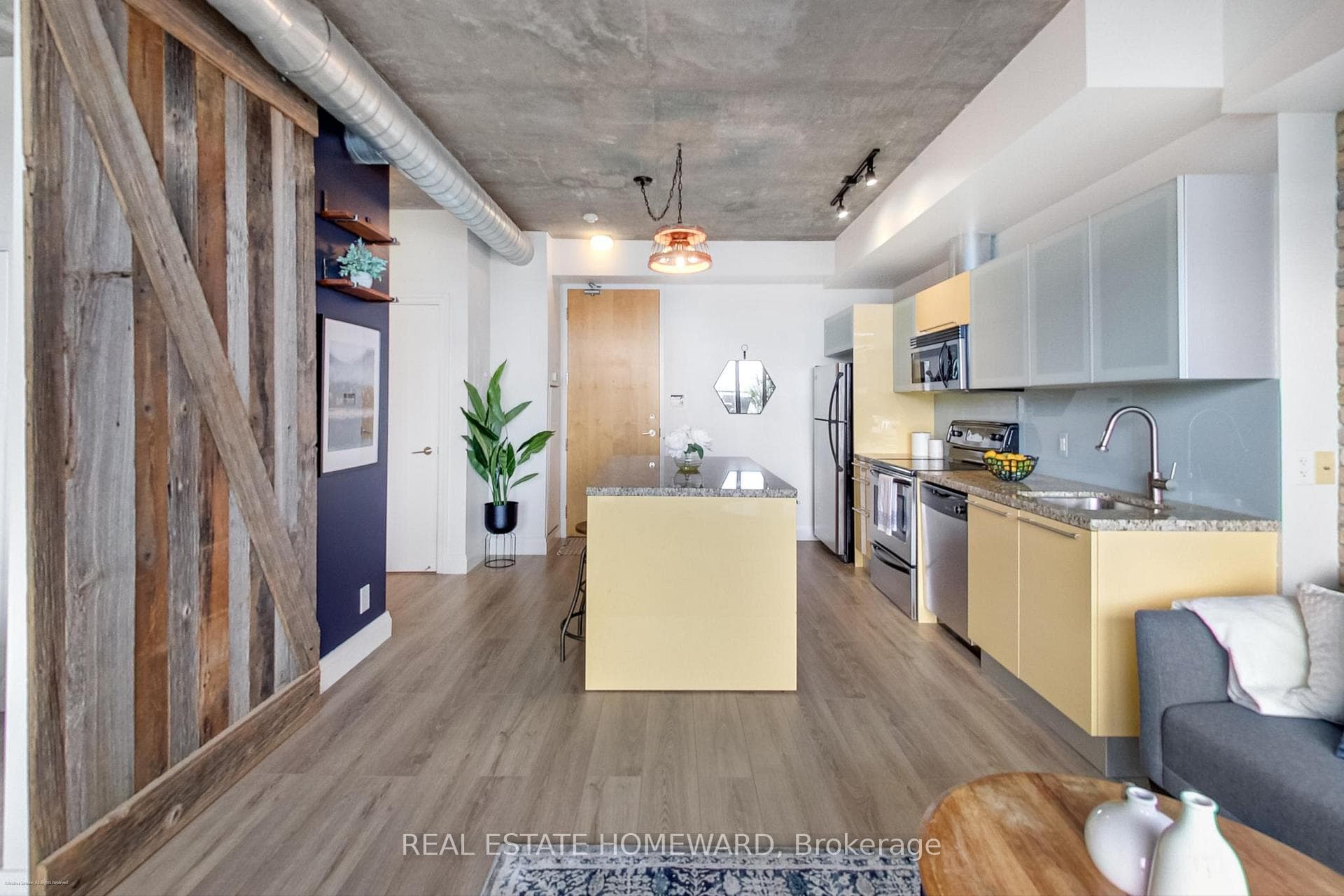 Living/Kitchen