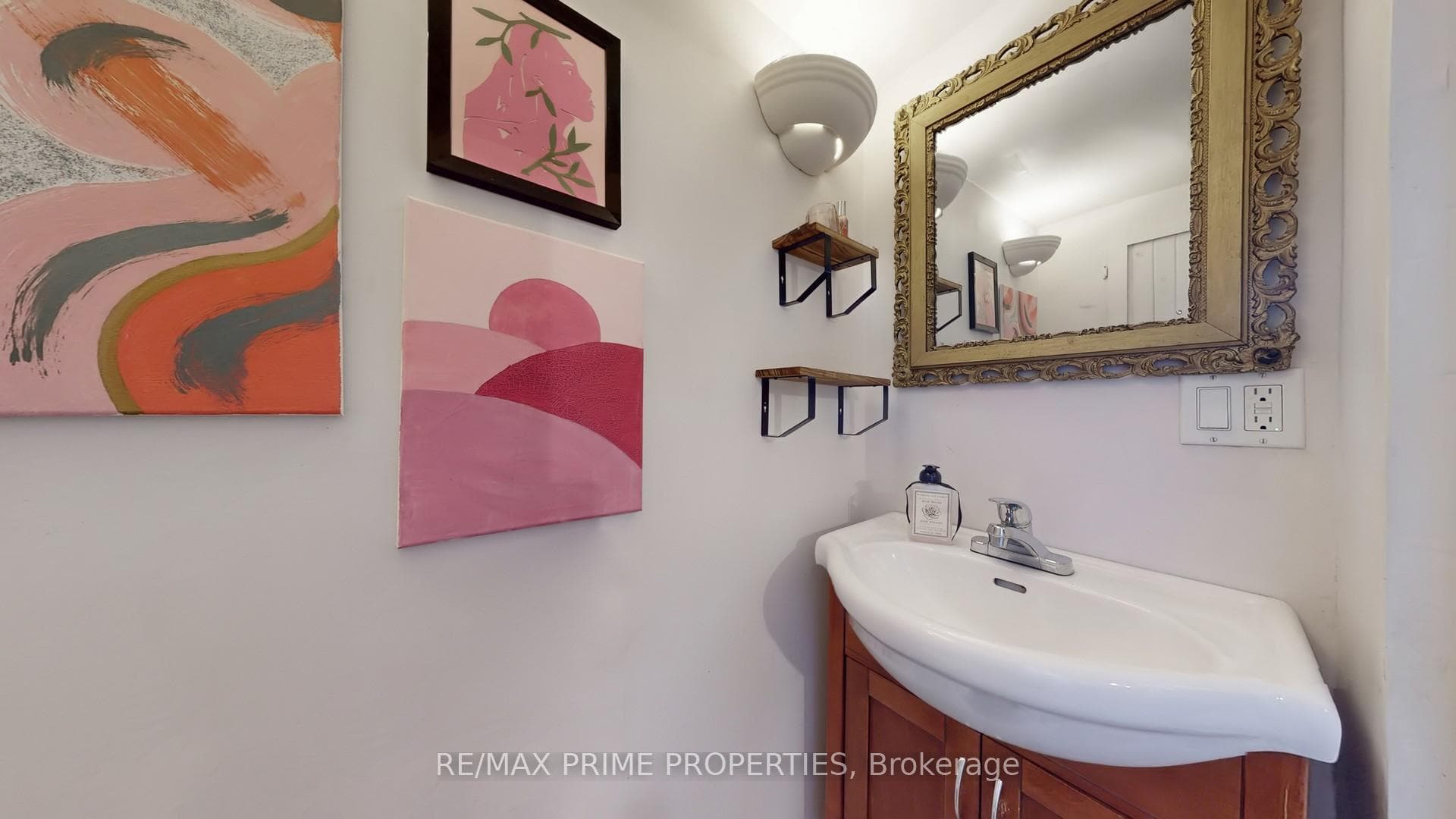 664 Durie Street photo 16