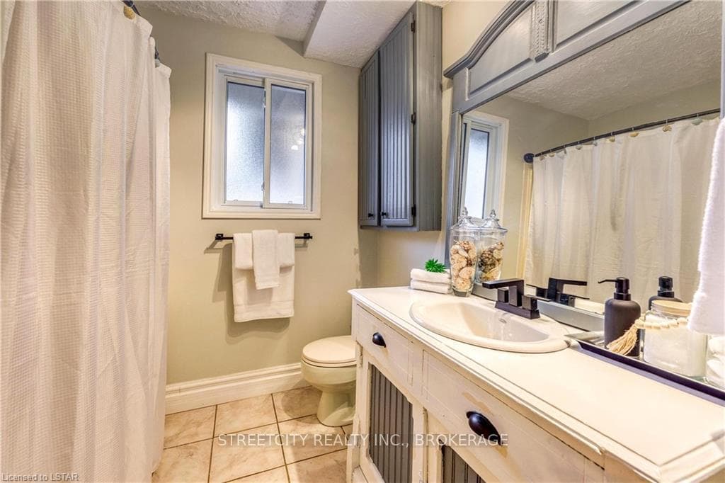 1554 FOURTH ST Street photo 24