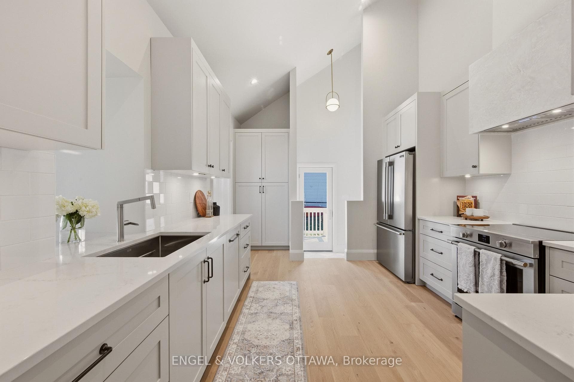 35 MacKay Street photo 14