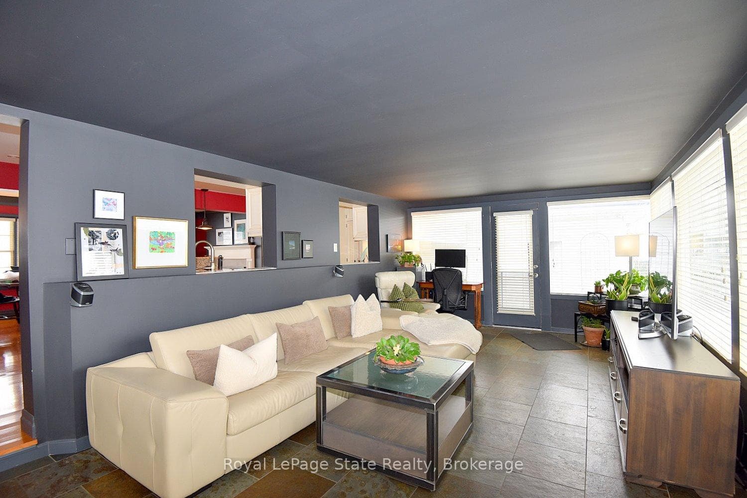 105 Overdale Avenue photo 36