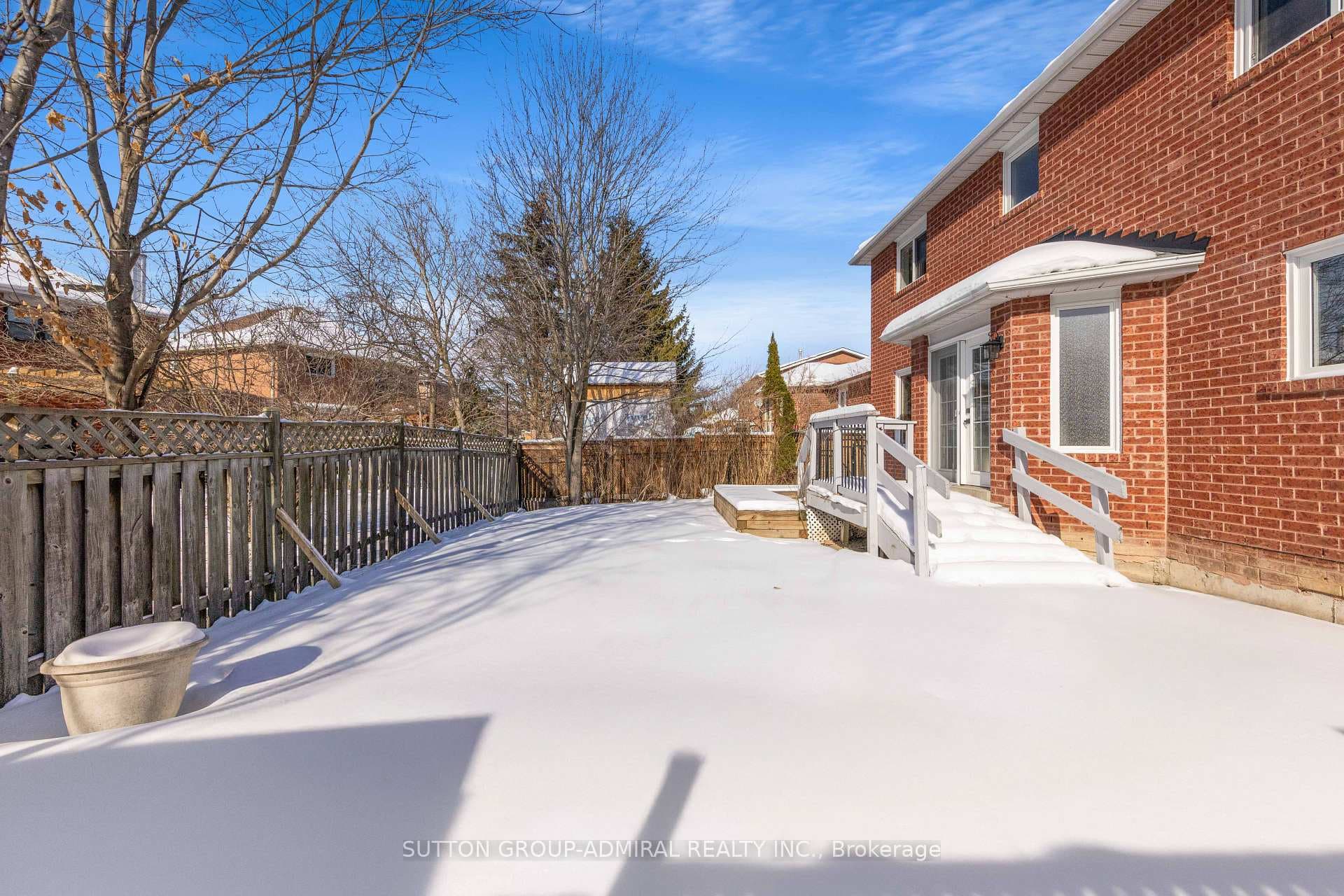 166 Bowerman Boulevard photo 44