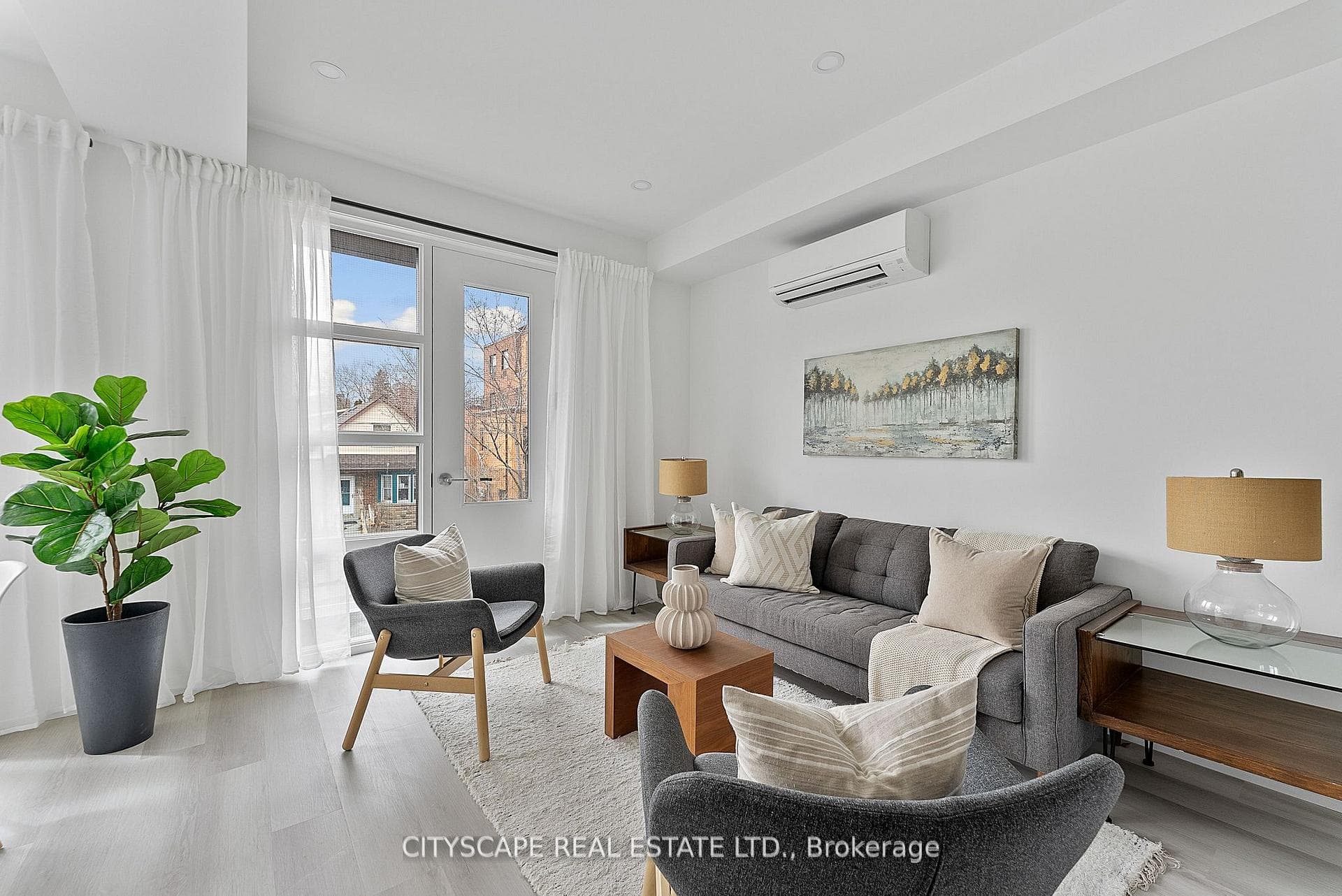 587 Oakwood Avenue Unit 3 (Upper) photo 6