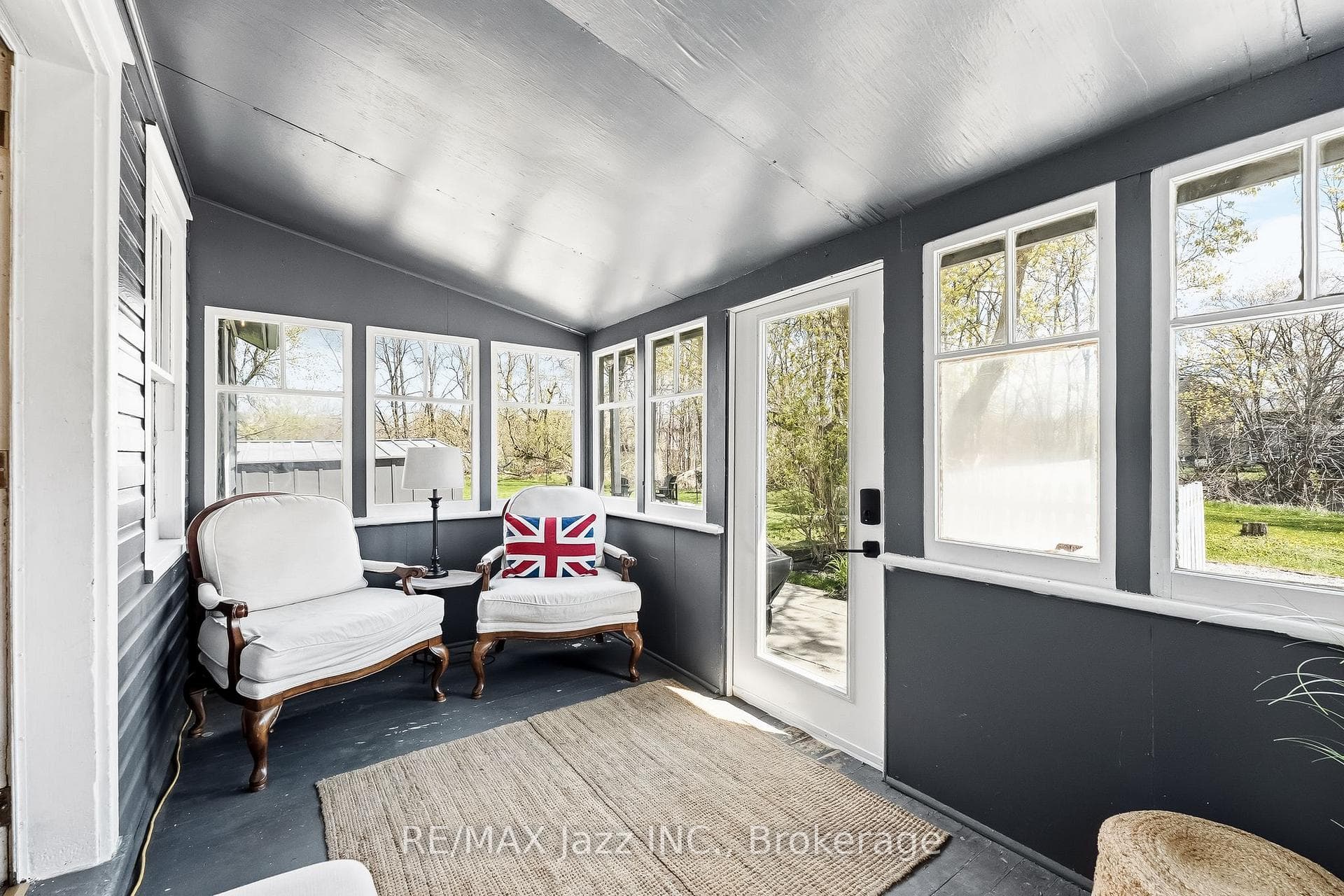 430 Eldon Road photo 32