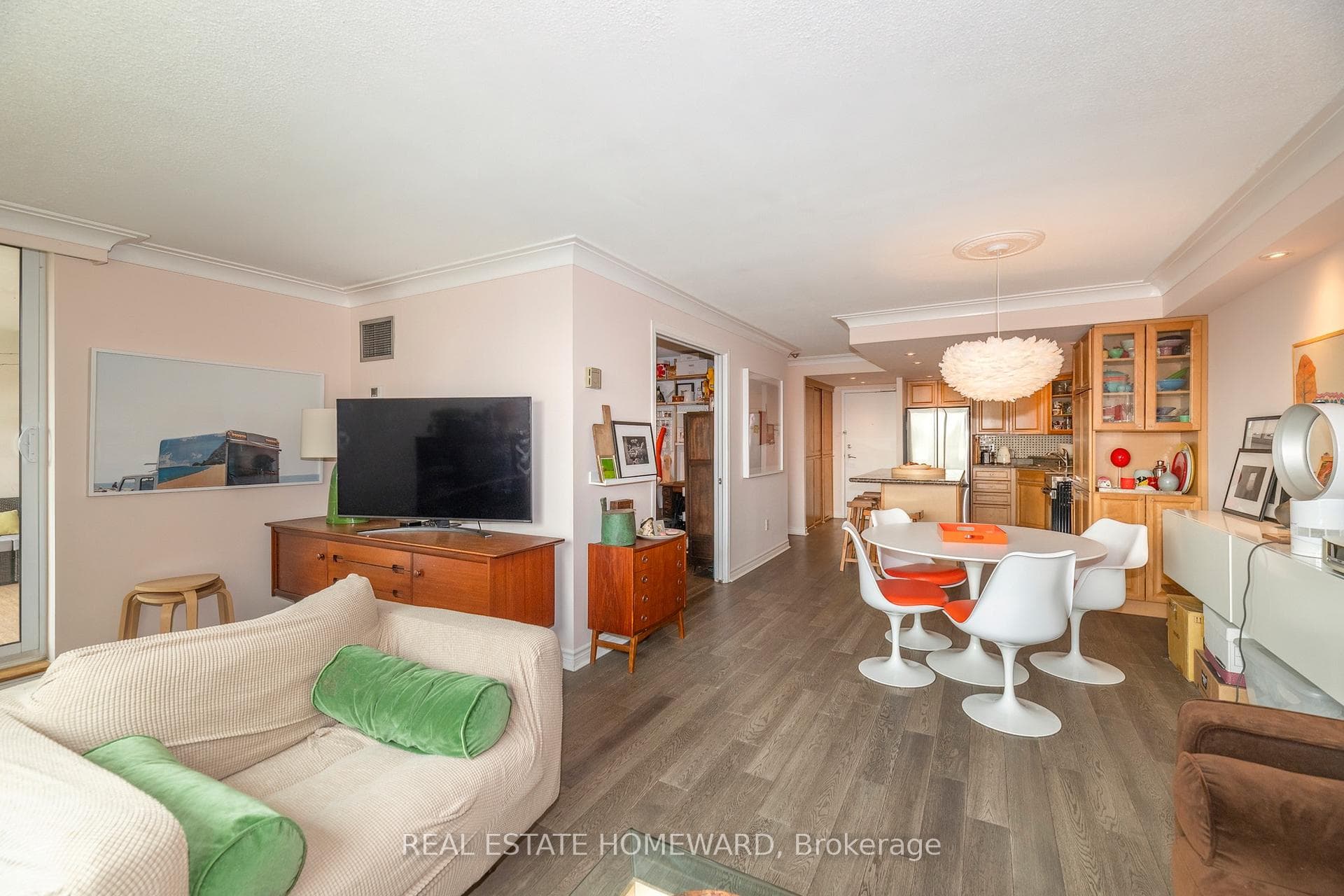 77 Maitland Place Unit 615 photo 10