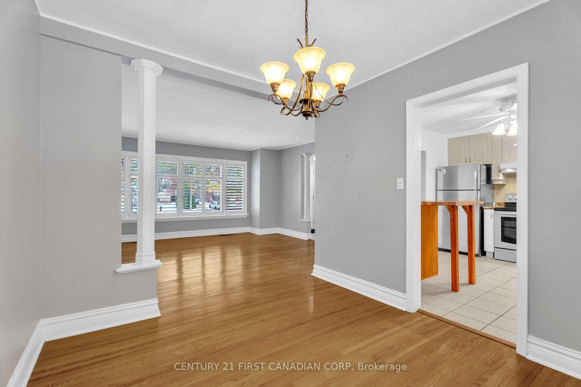 74 DALEVIEW Crescent photo 11