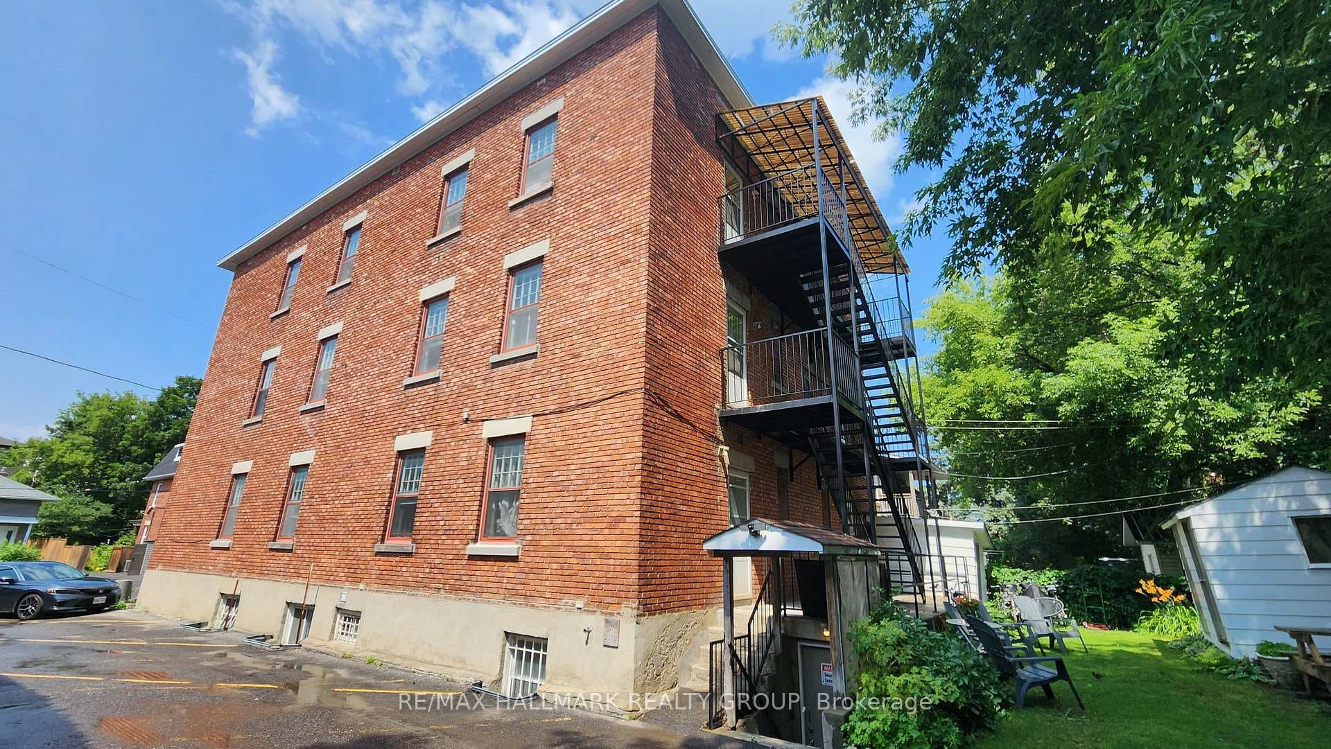 125 Glenora Street Unit 3 photo 8