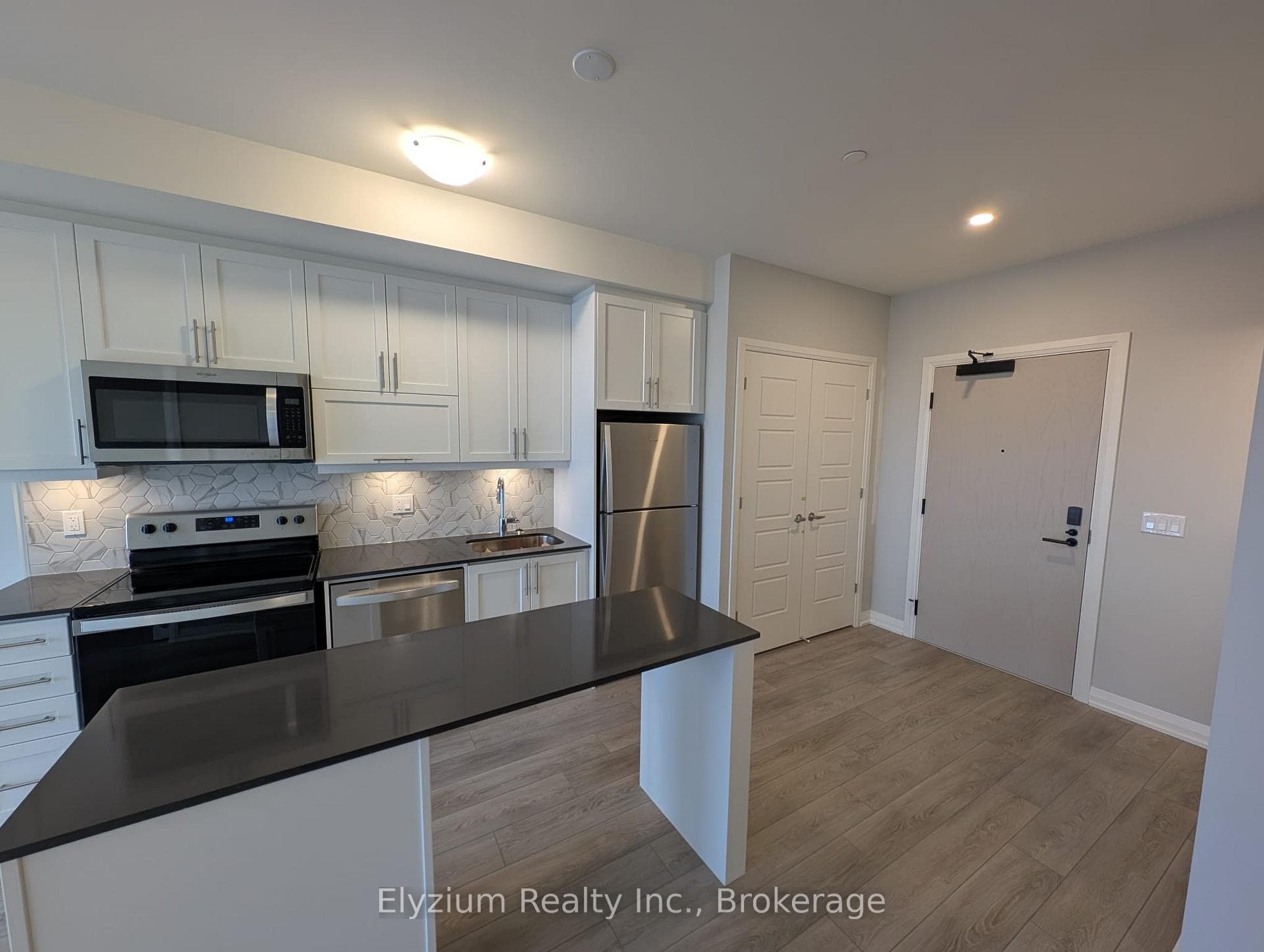 3006 William Cutmore Boulevard Unit 1208 photo 2
