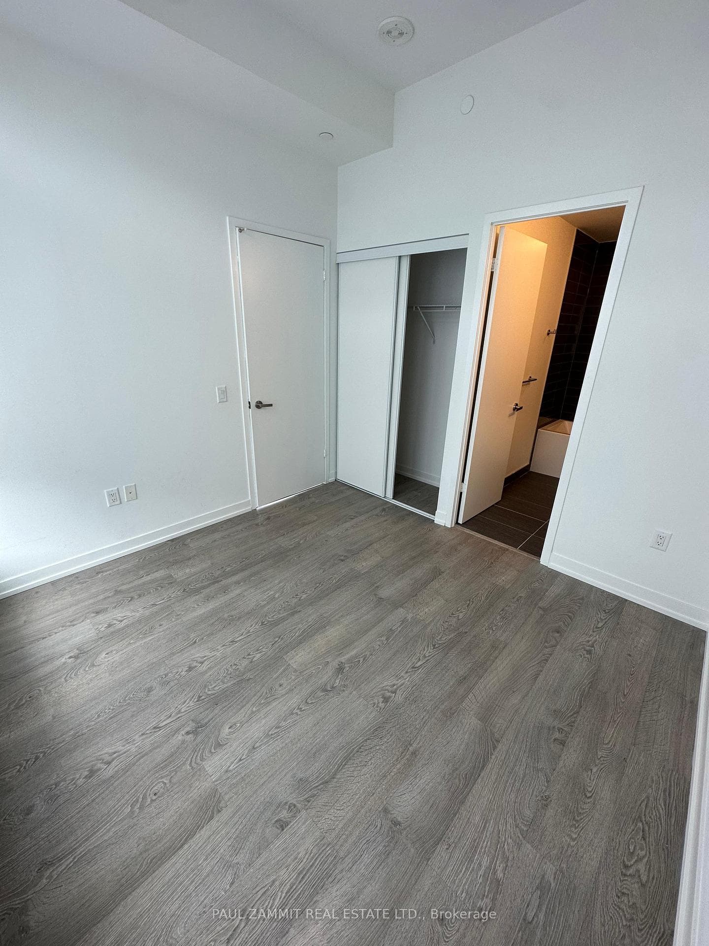 8868 Yonge Street Unit 1702E photo 7