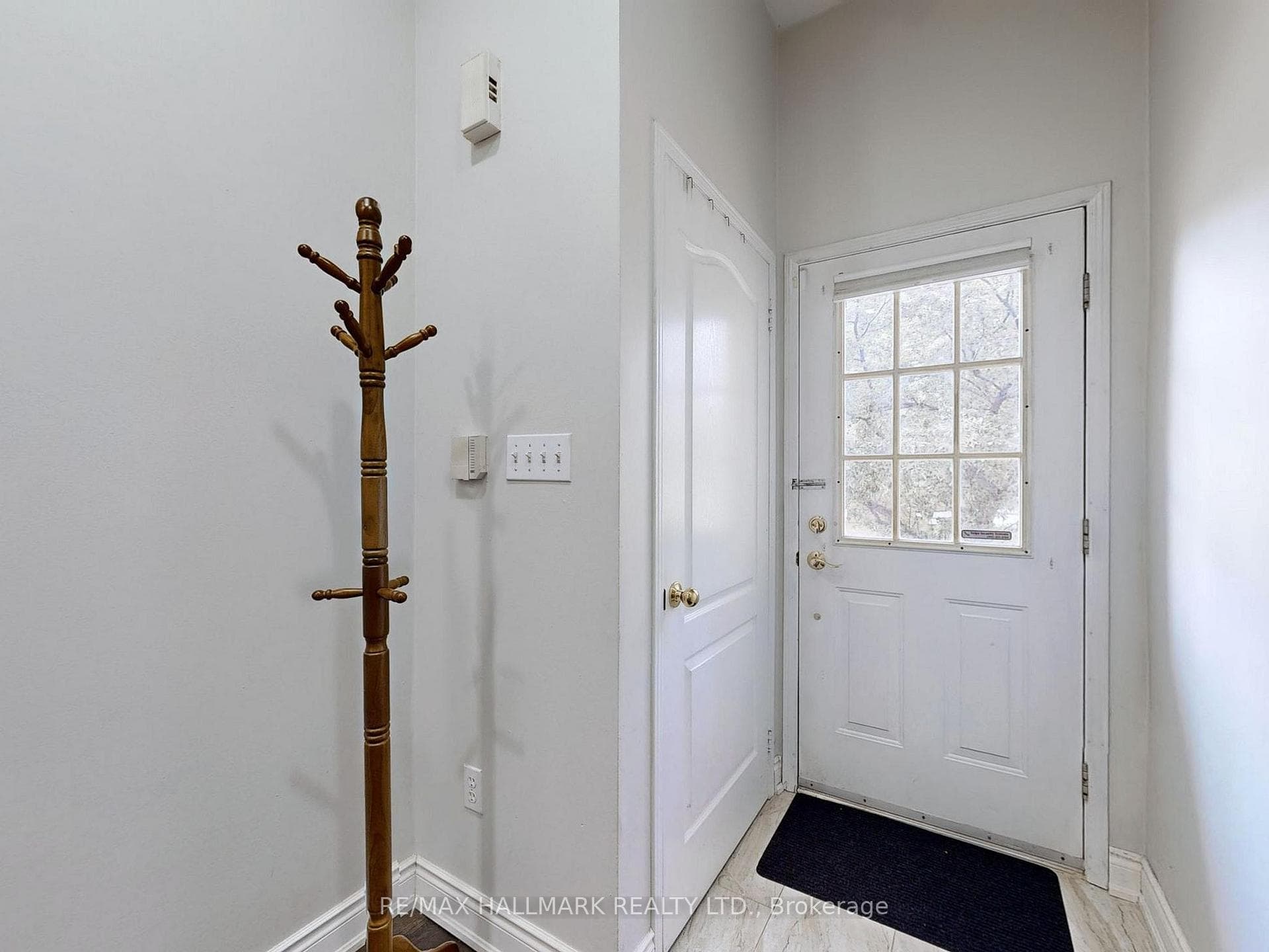 1591 South Parade Court Unit 19 photo 18