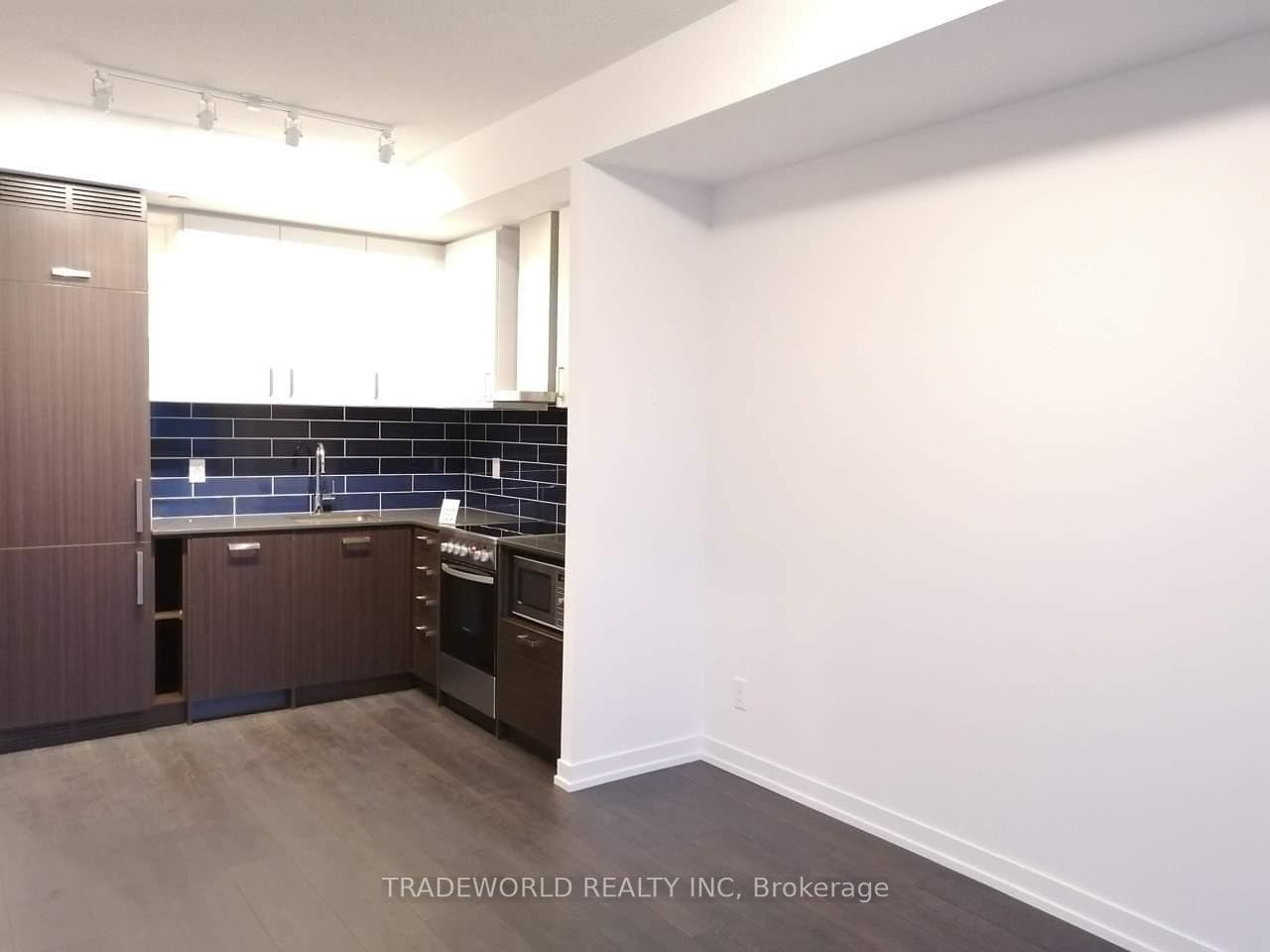 125 Redpath Avenue Unit 2707 photo 3