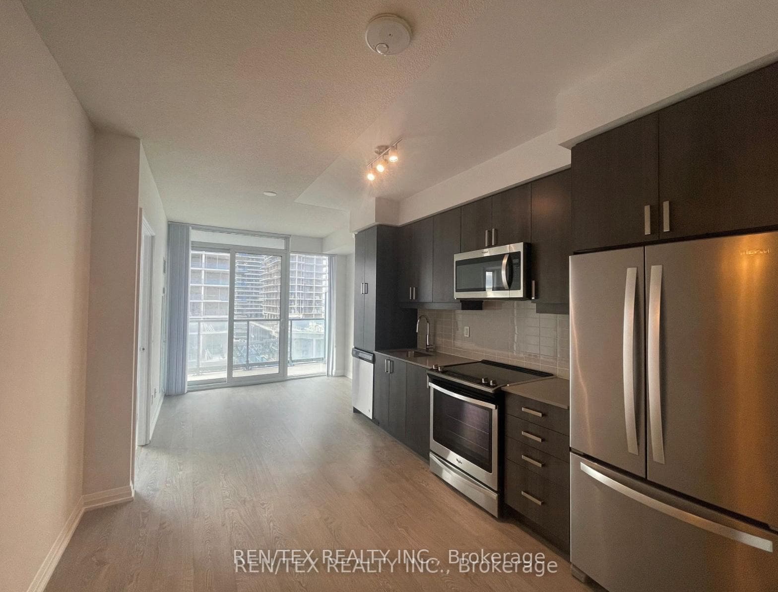 7895 Jane Street Unit 1108 photo 5