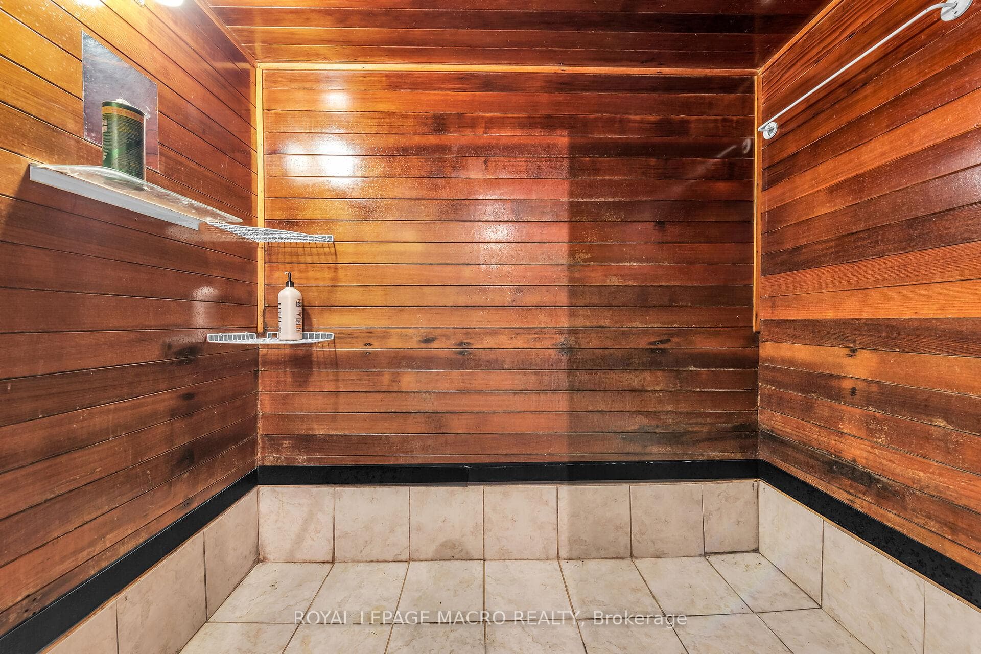 110 Guildwood Drive photo 33