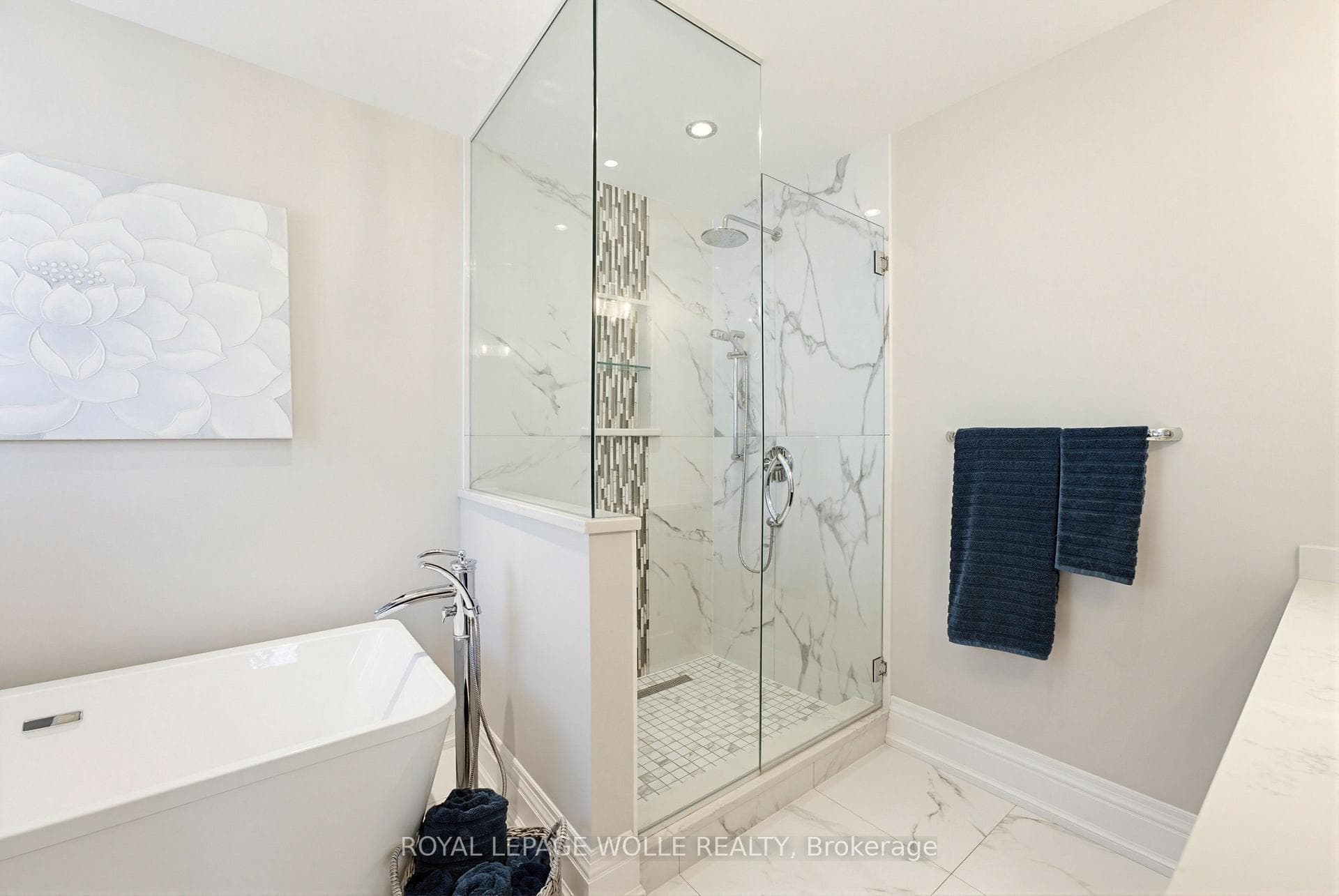 64 Highgate Road photo 25