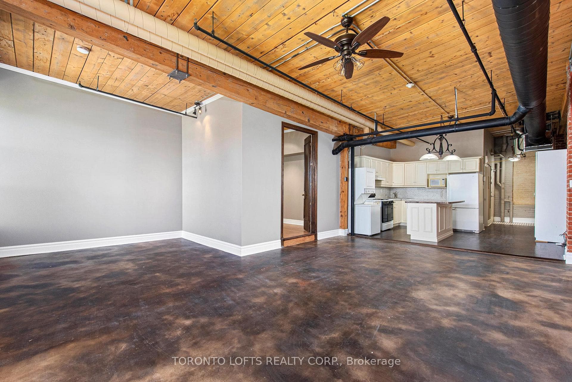426 Queen Street Unit 405 photo 9