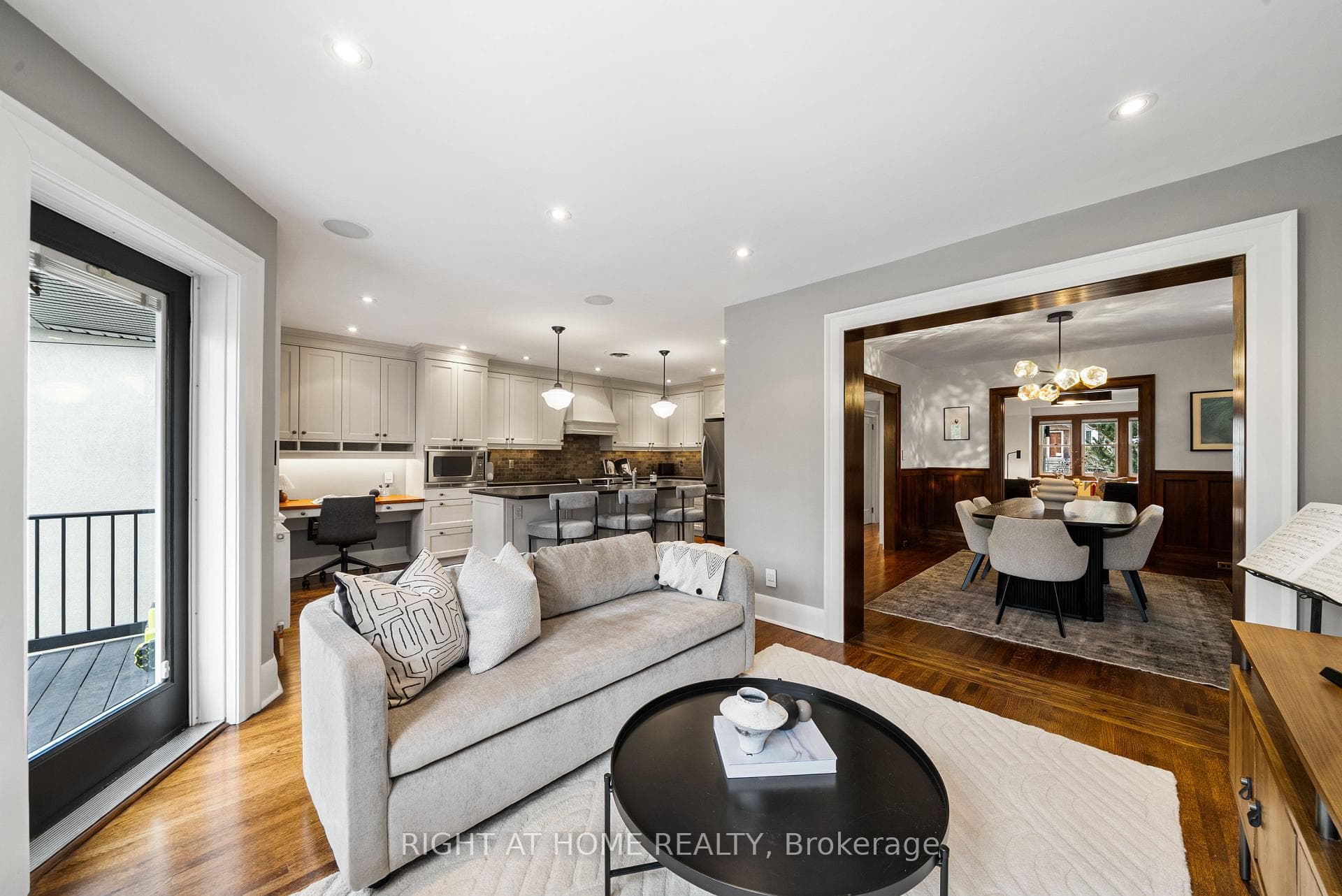 113 Eastbourne Avenue photo 10