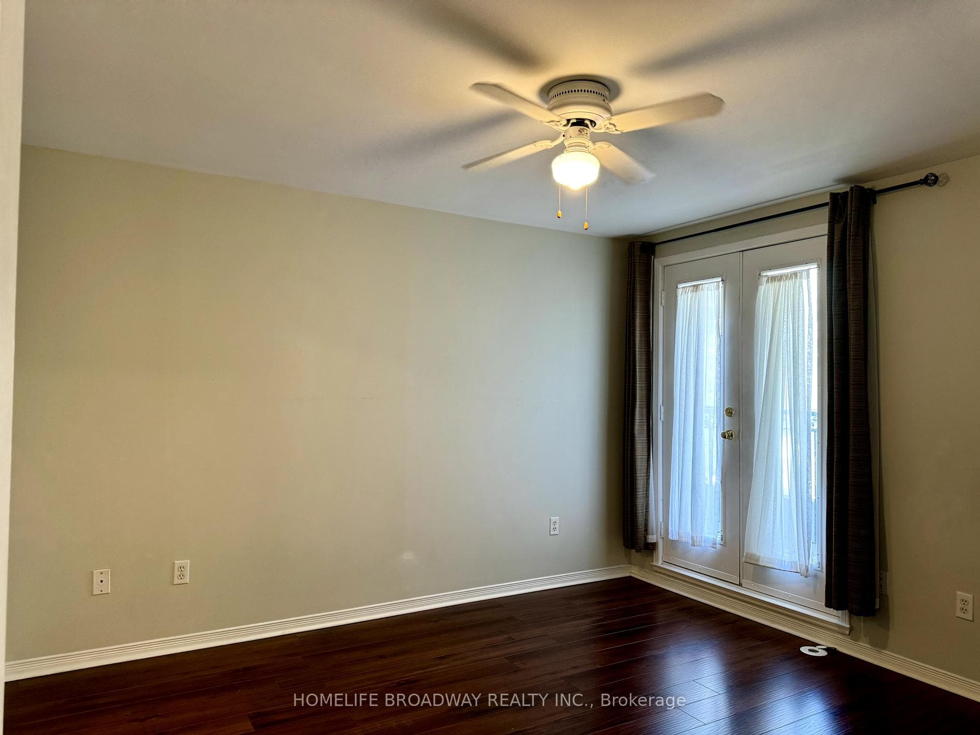 108 Finch Avenue Unit B38 photo 10