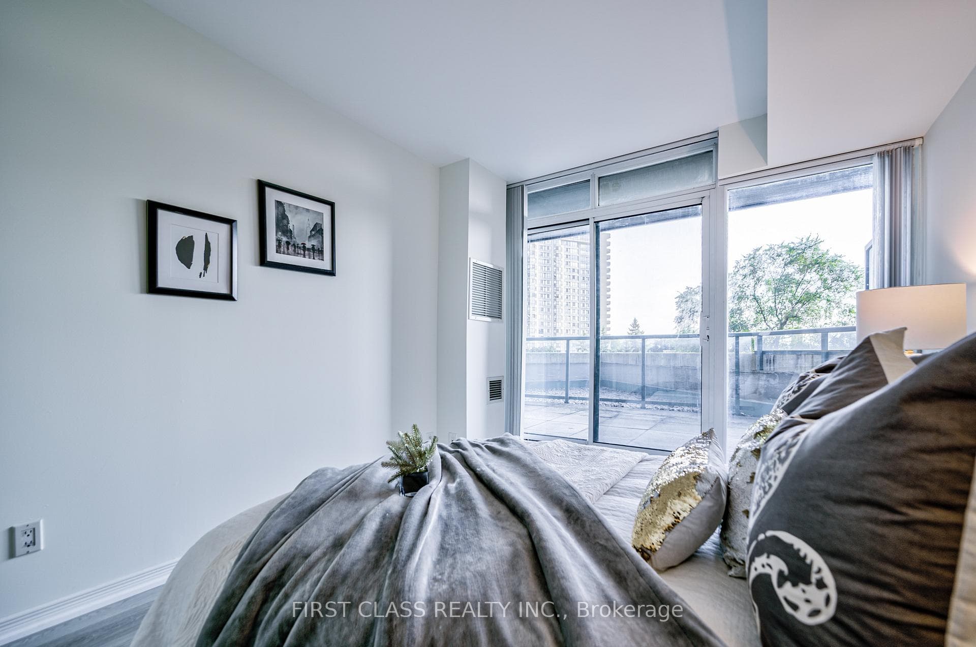 5500 Yonge Street Unit 206 photo 12