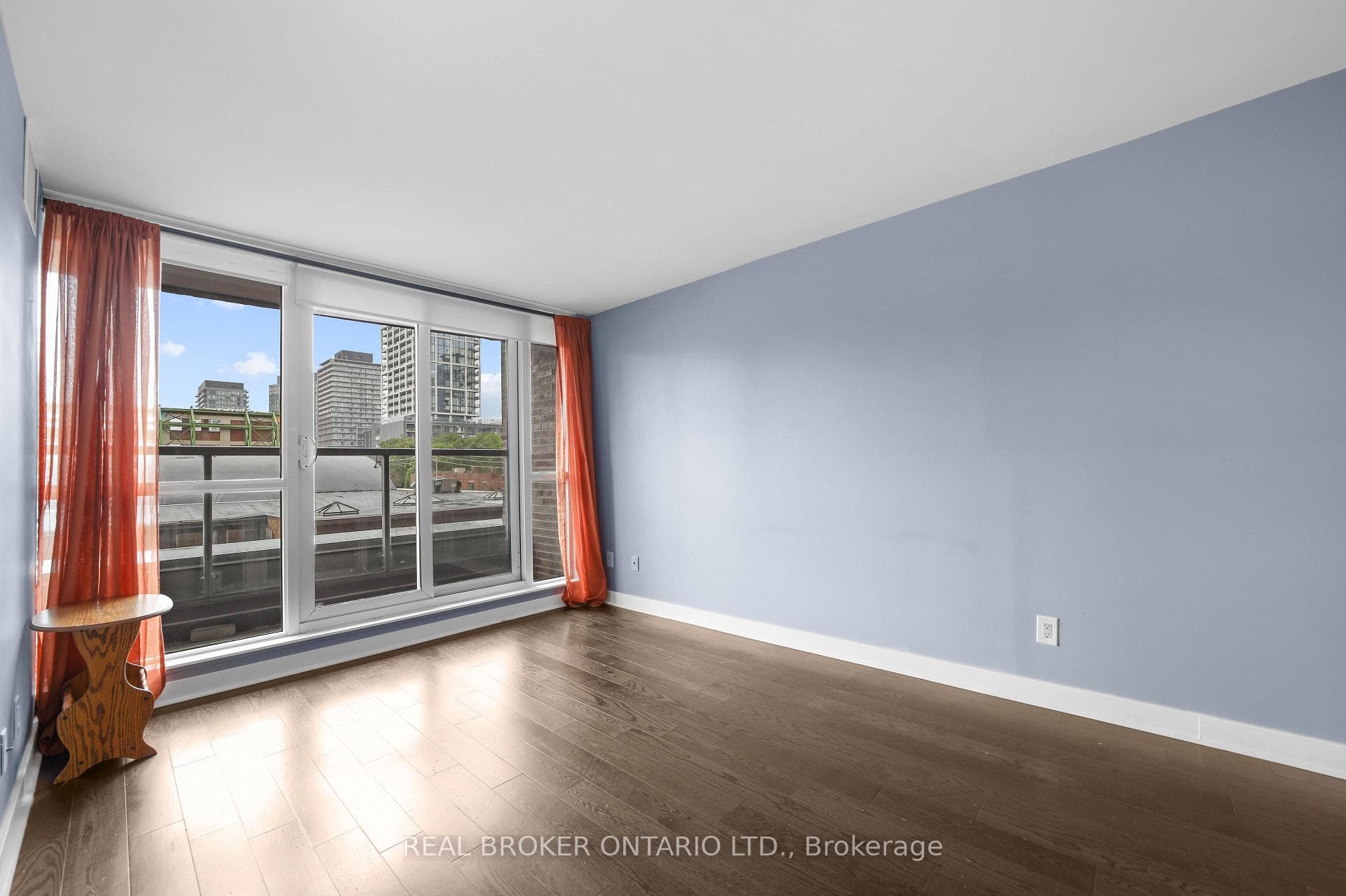 320 Richmond Street Unit 301 photo 14