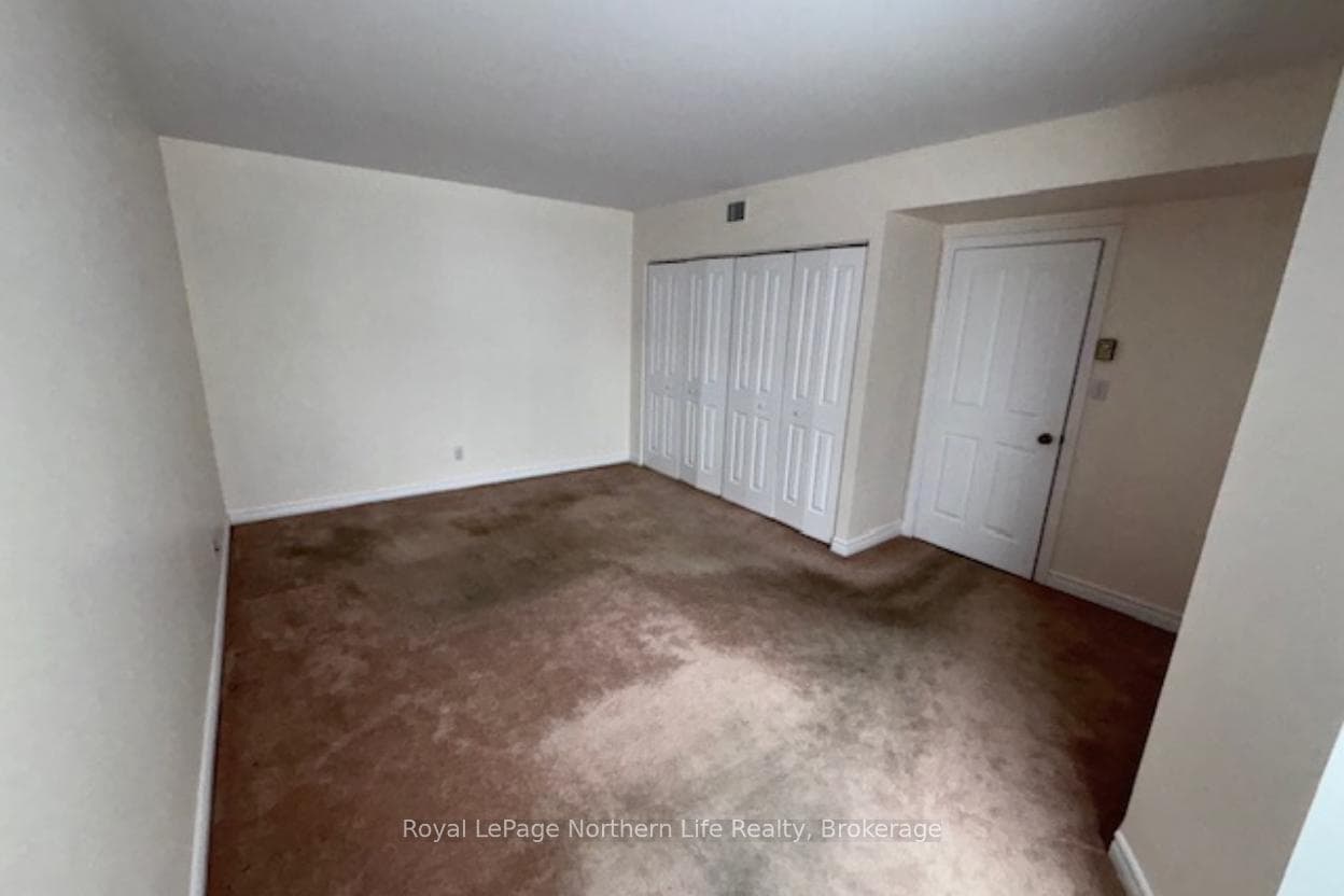 155 Timmins Street Unit 114 photo 36