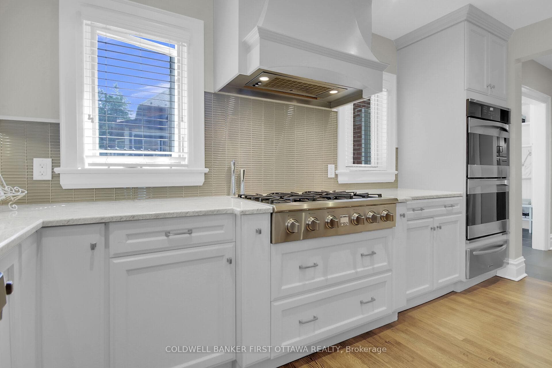 6 Burner Cooktop, Double Wall Oven, Warming Drawer