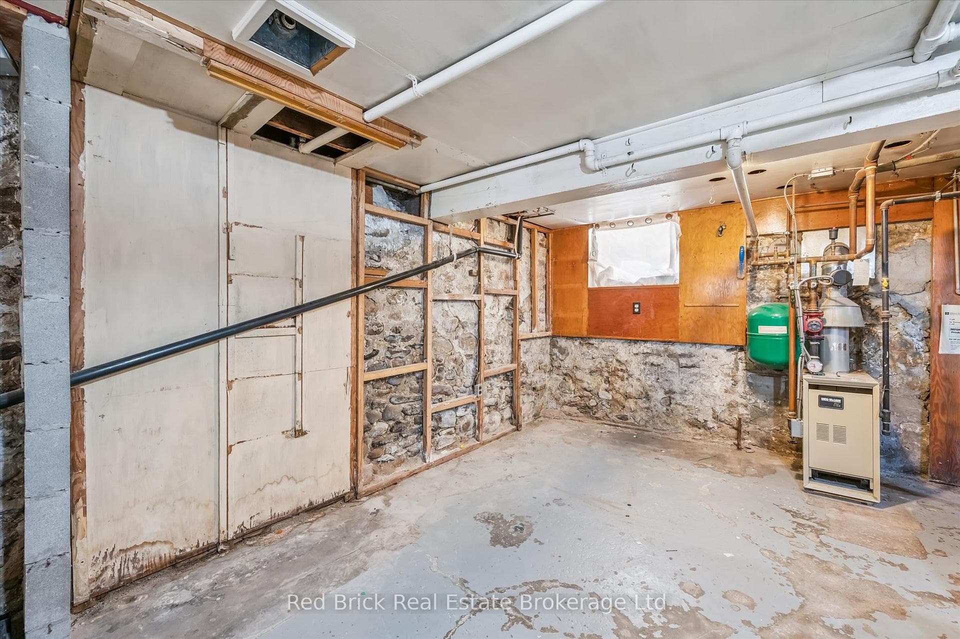 241 Victoria Road photo 24