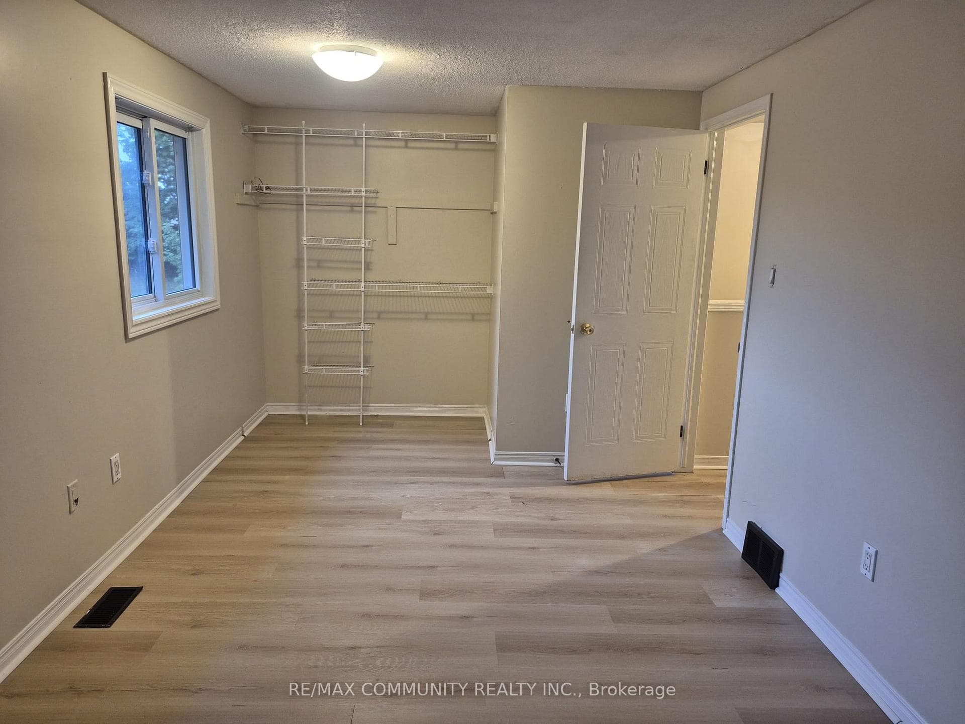 511 Admiral Drive Unit 65 photo 8