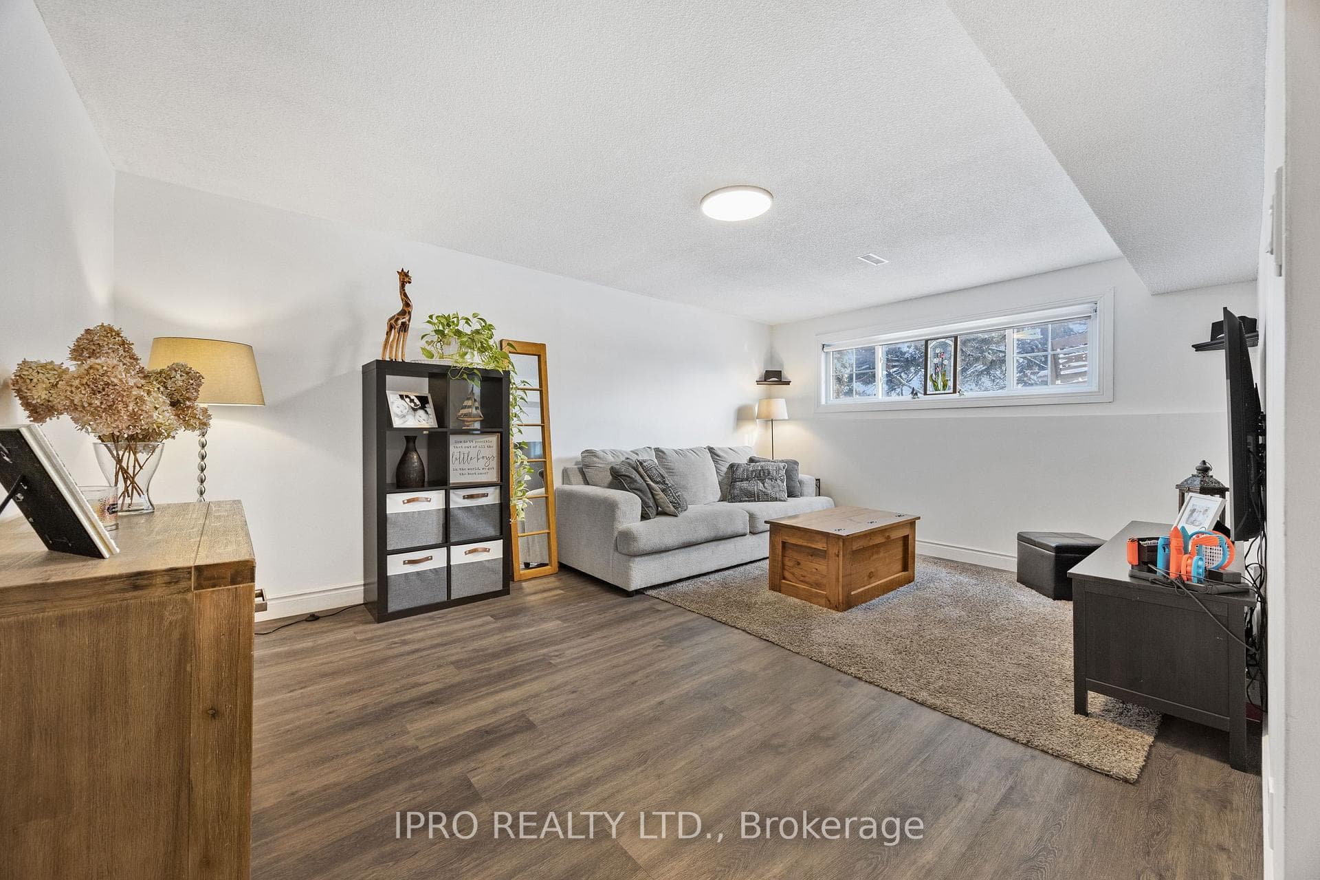 188 Melbourne Drive photo 21