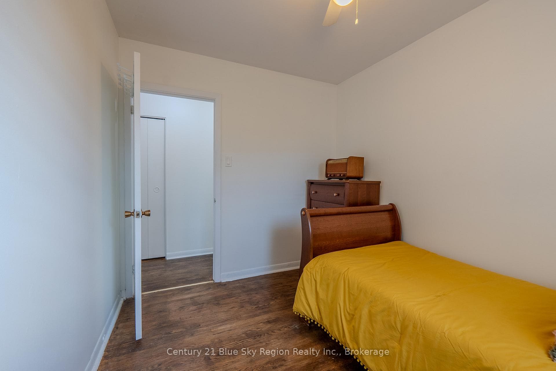 62 Strathcona Drive photo 18