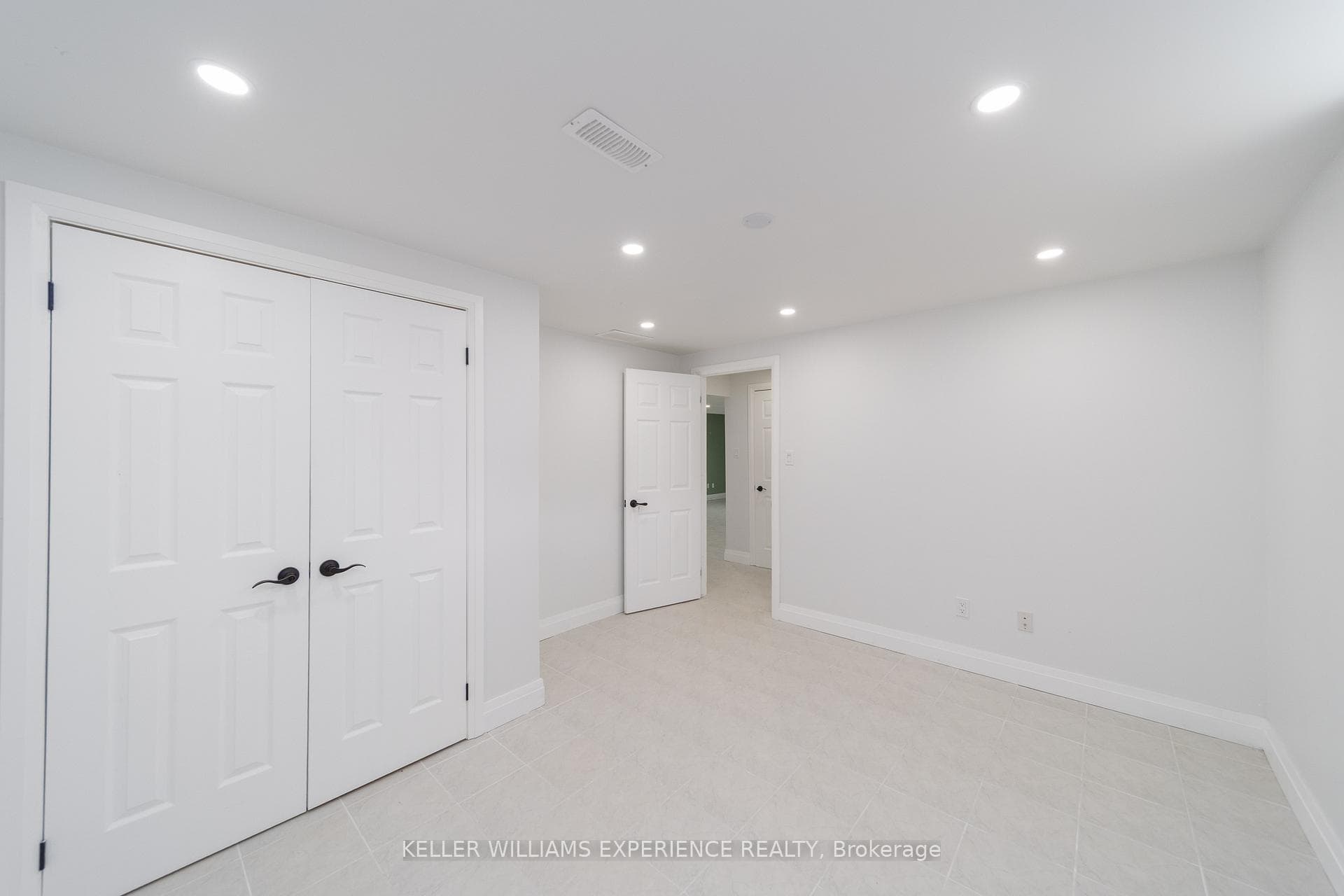 90 Sproule Drive photo 33