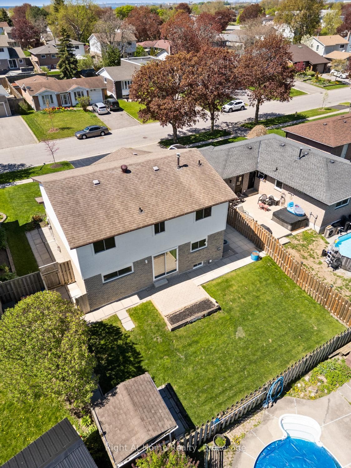 12 Pittmann Crescent photo 37