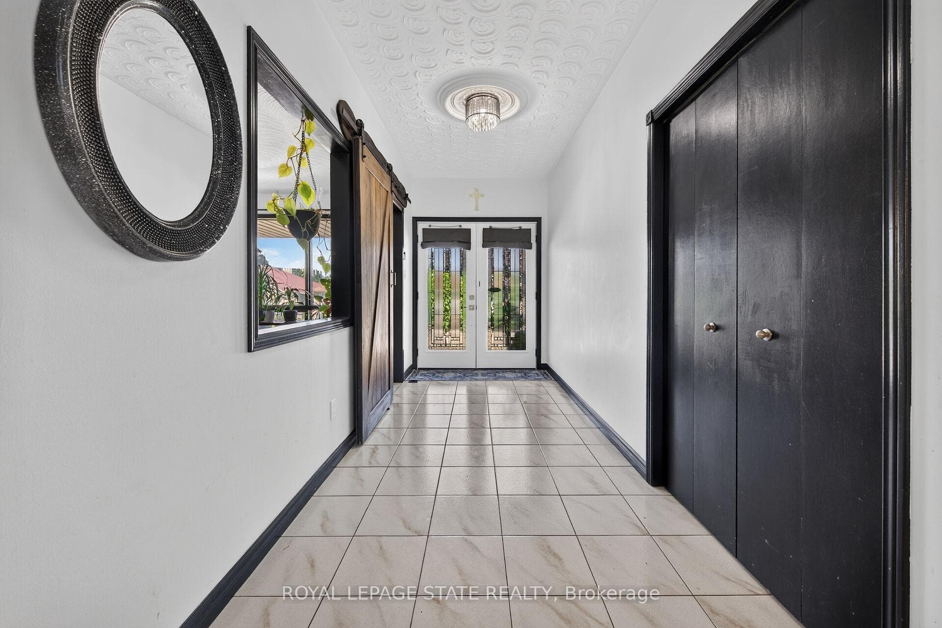 15 Ellen Avenue photo 6