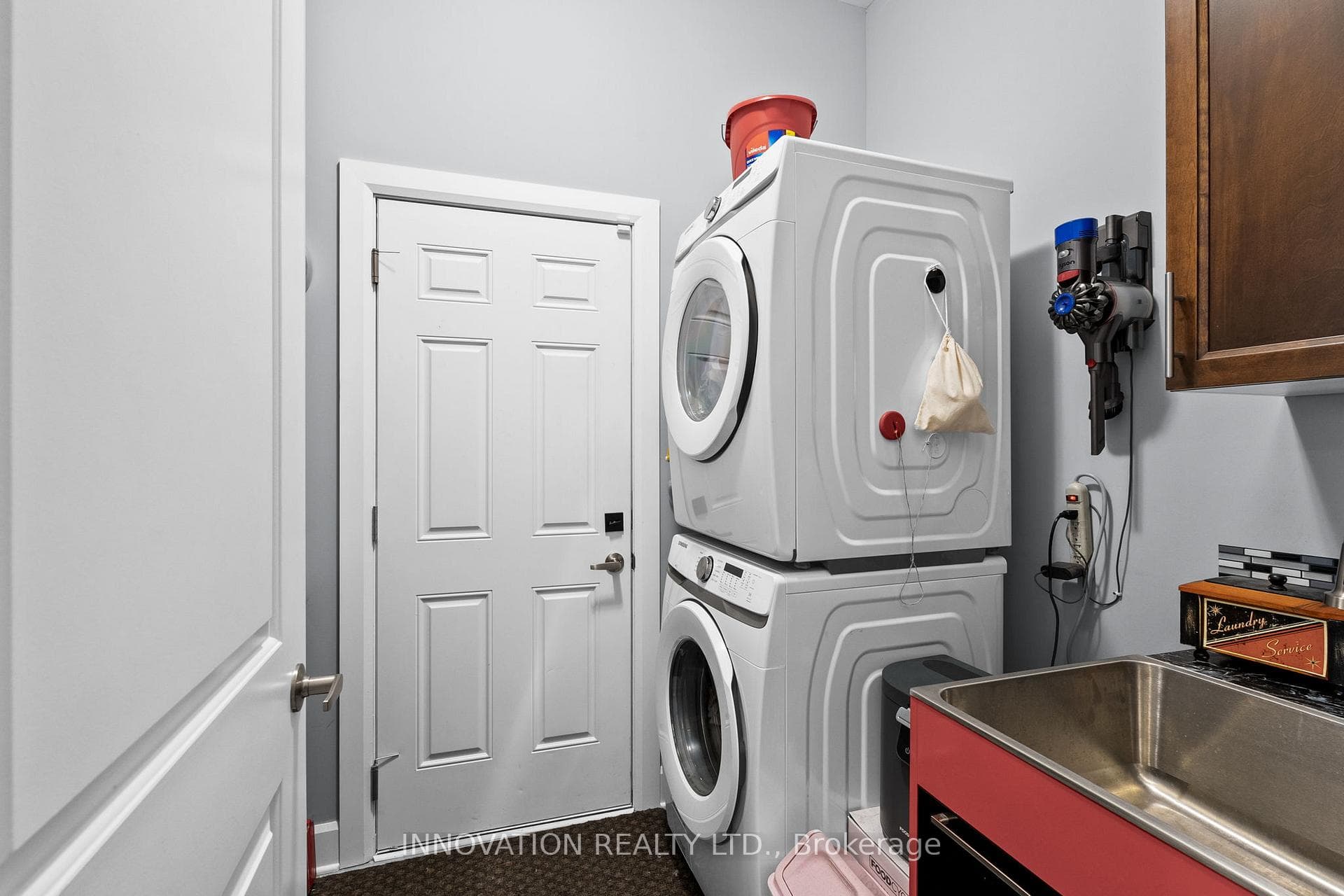 94 Dunlop Road photo 25