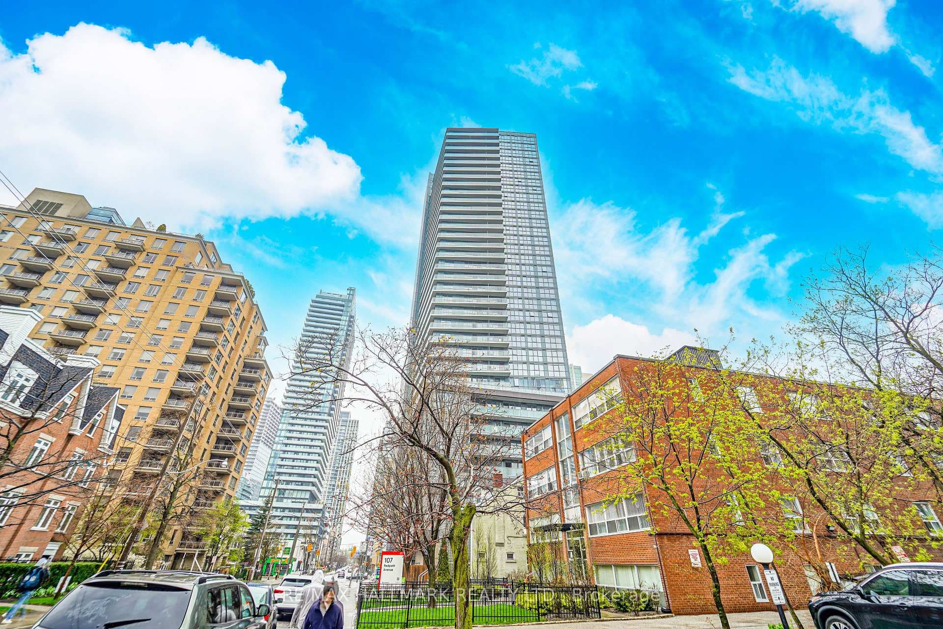 125 Redpath Avenue Unit 812 photo 3