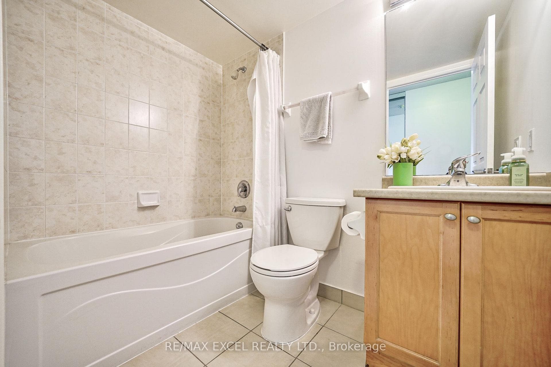 68 Grangeway Avenue Unit 711 photo 29