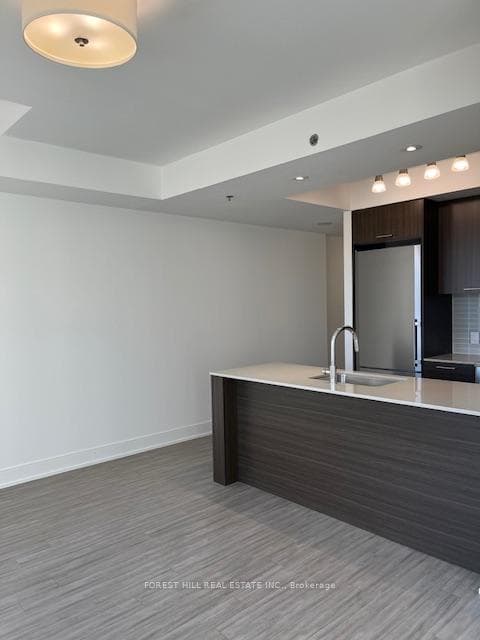 310 Tweedsmuir Avenue Unit 309 photo 8