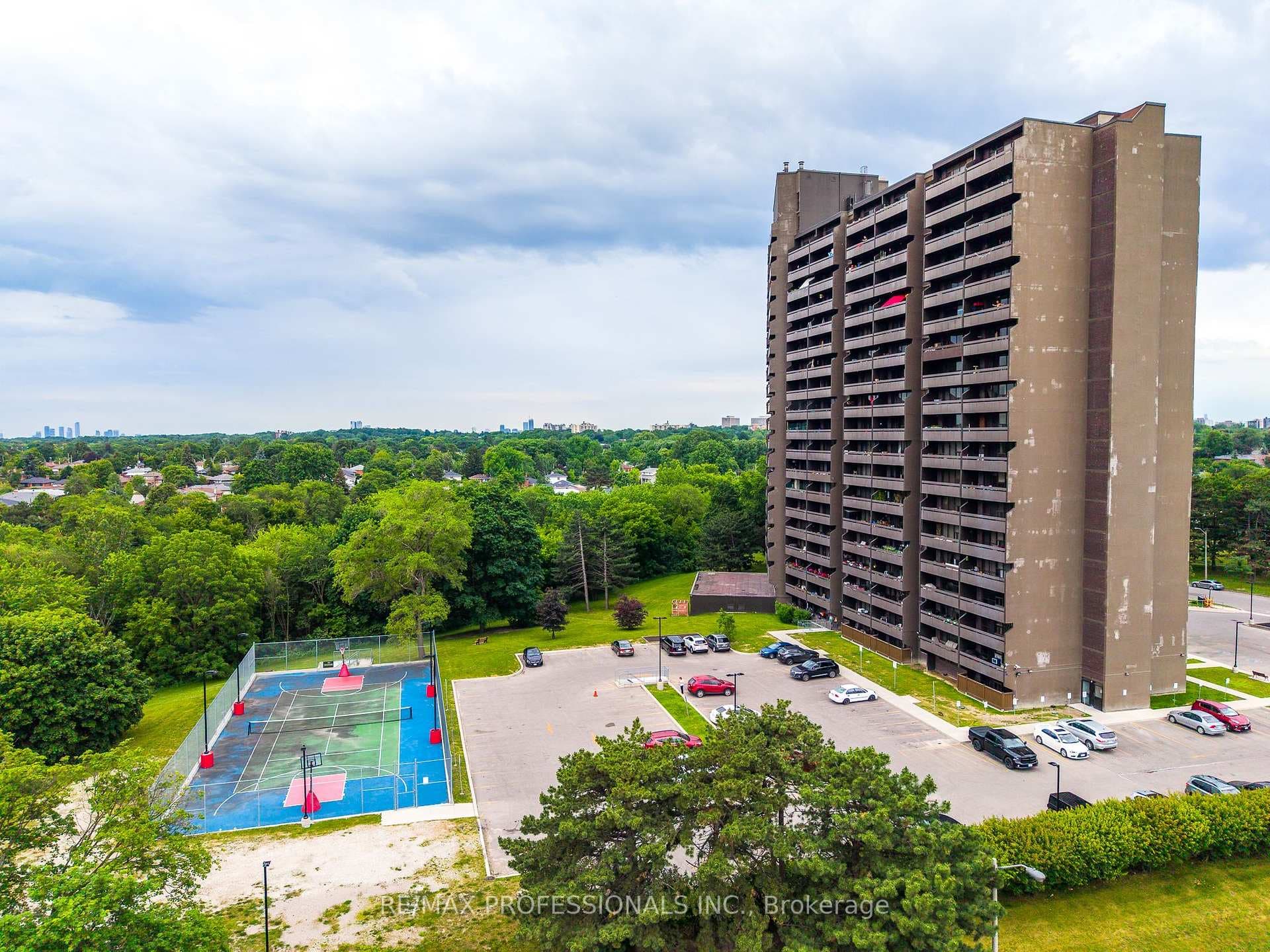 11 Wincott Drive Unit 1208 photo 34