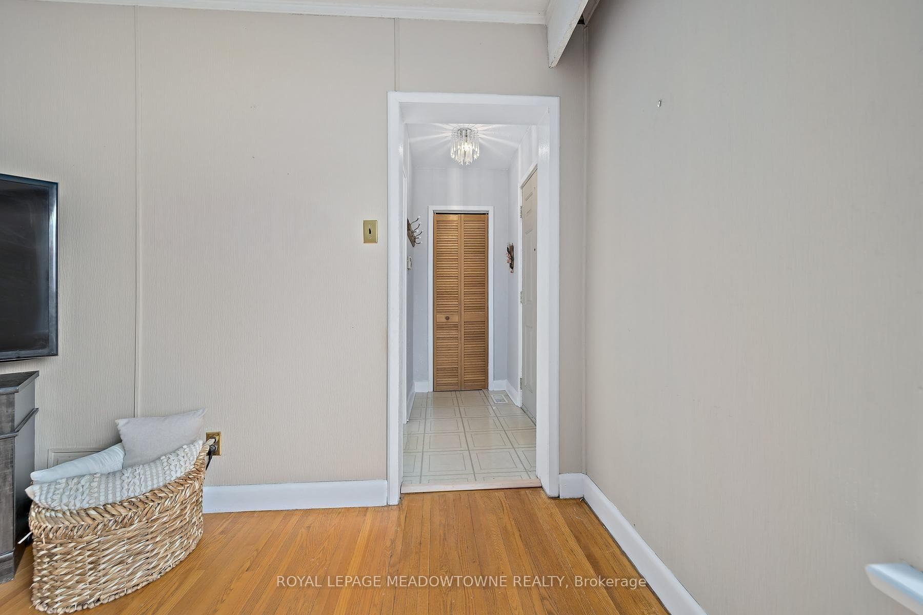 27 Hatfield Crescent photo 6