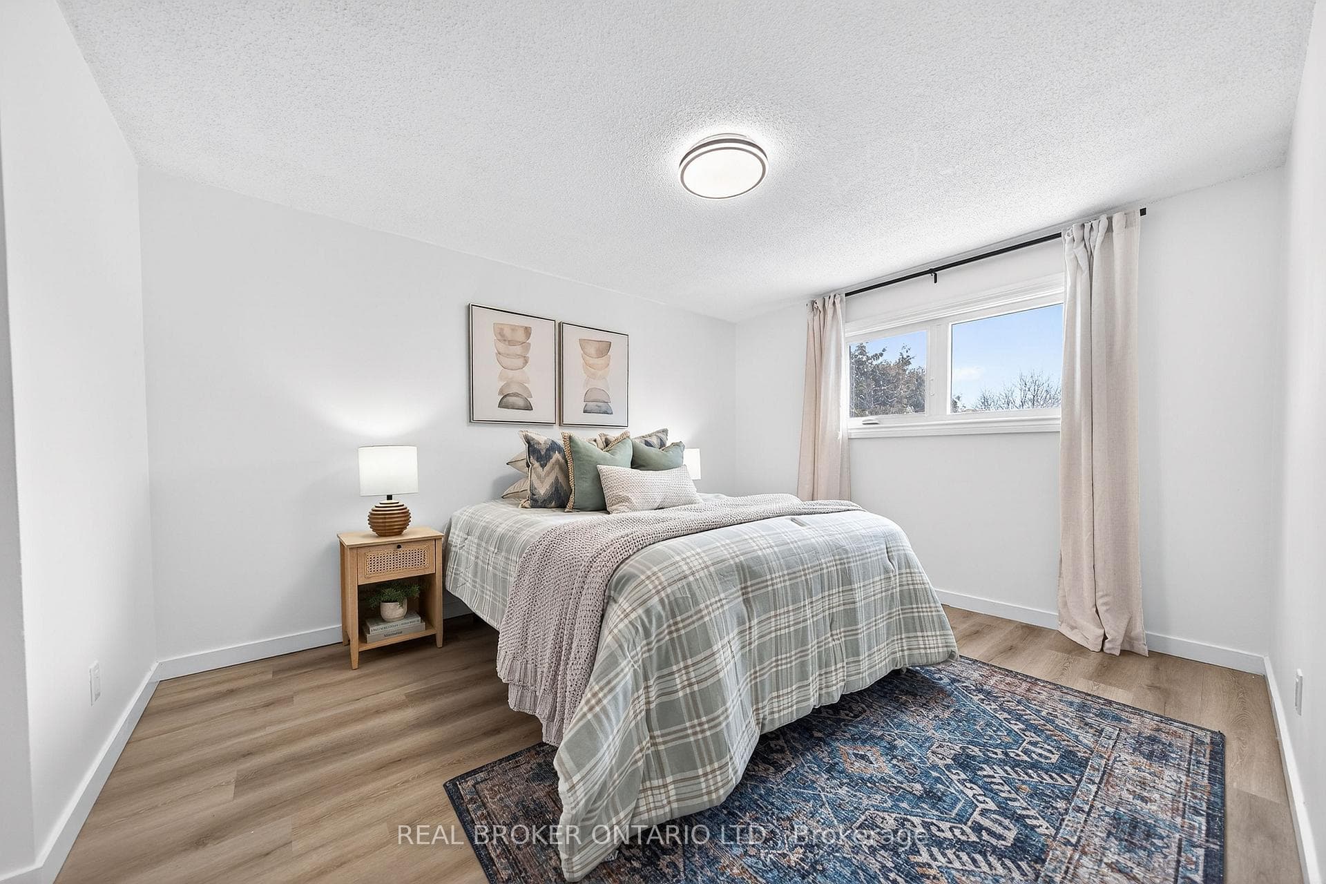 243 Highview Drive photo 25