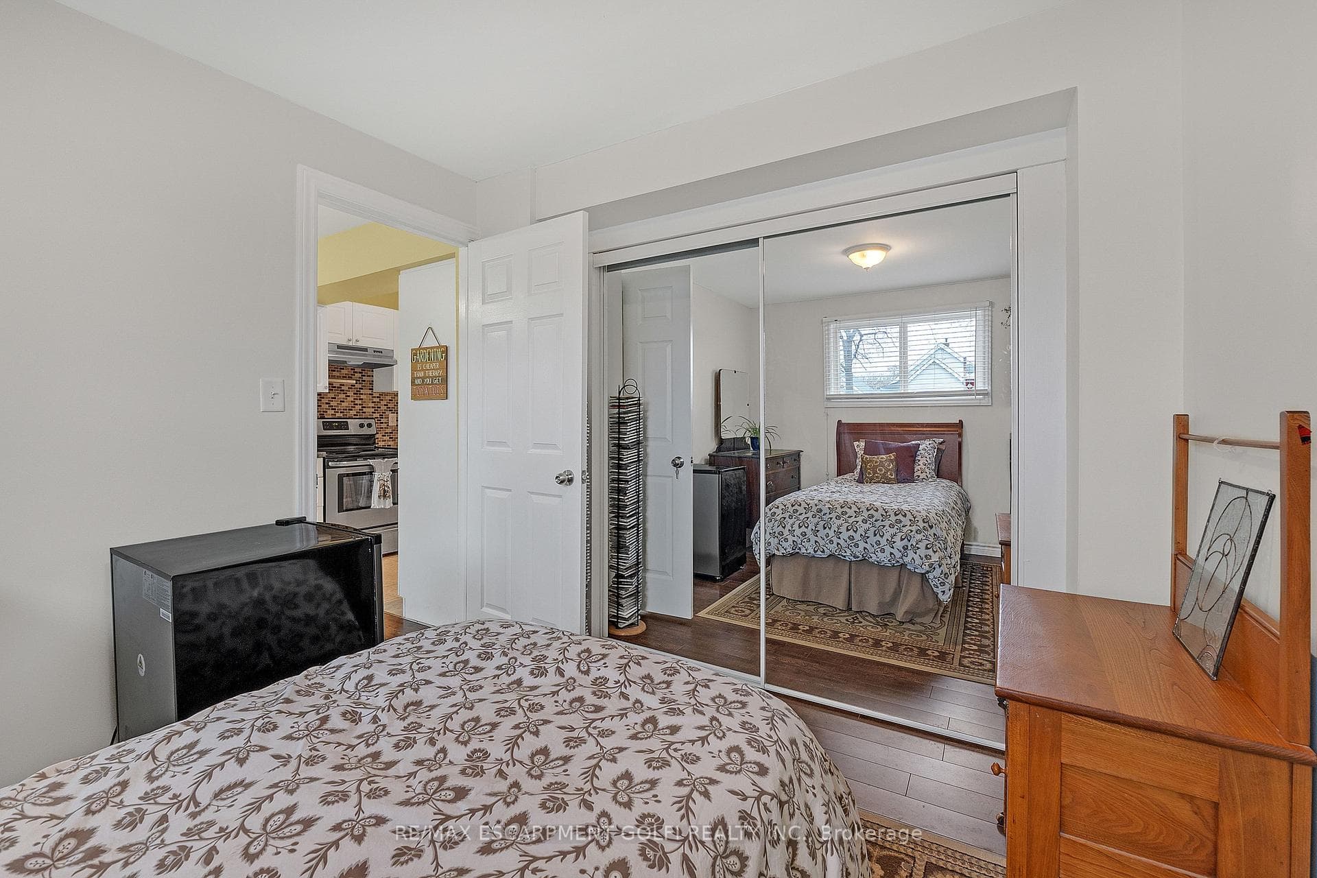 92 Newlands Avenue photo 17
