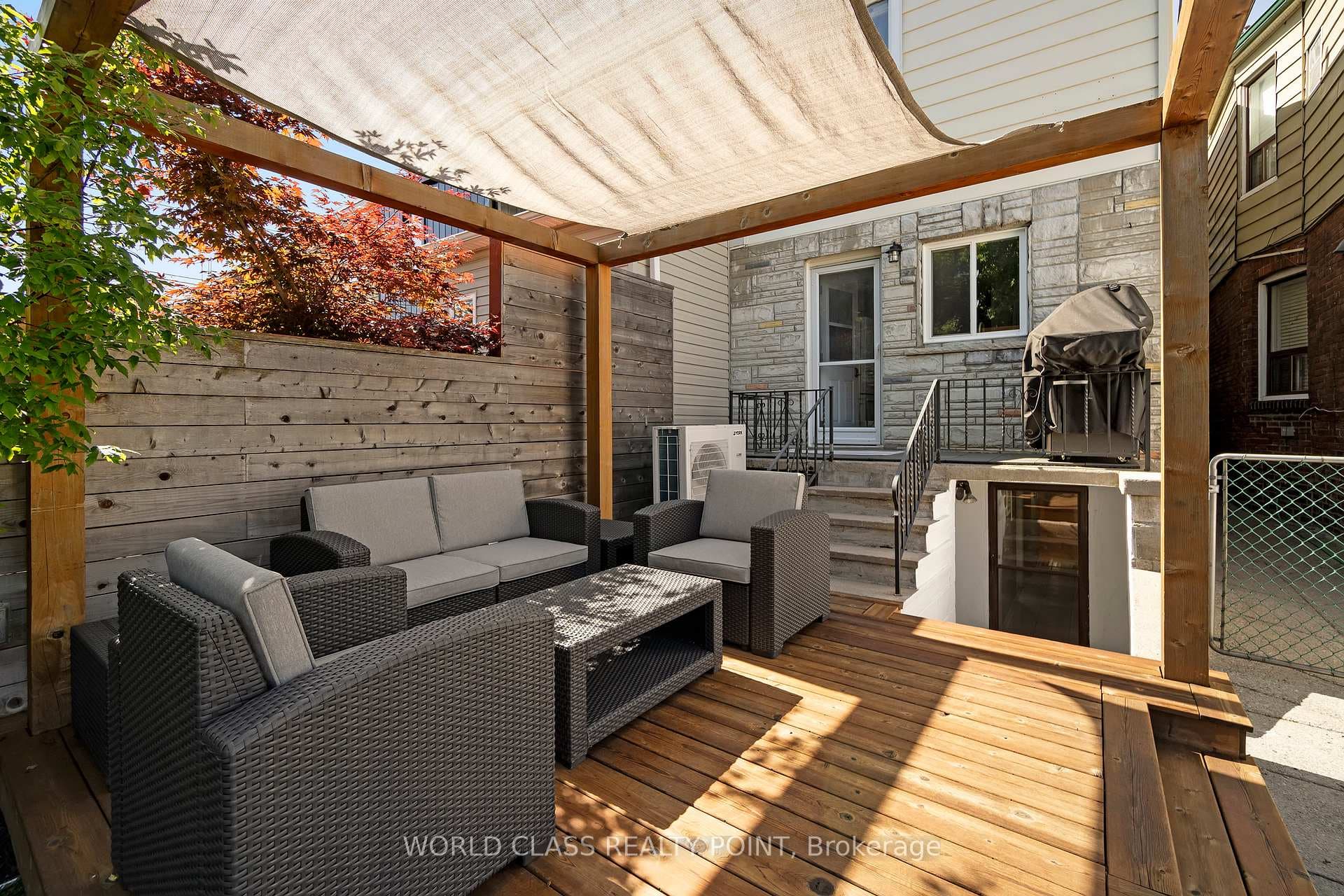 101 Hazelwood Avenue photo 36