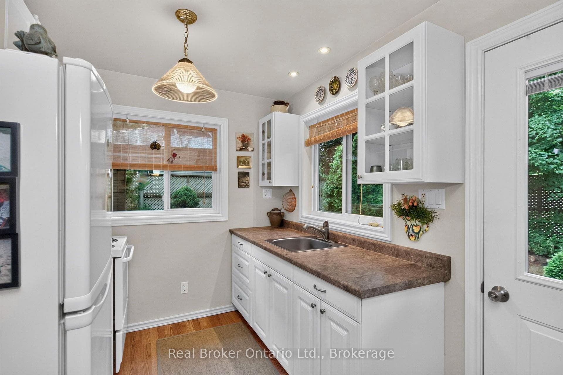 224 Tiny Beaches Road S Road photo 6