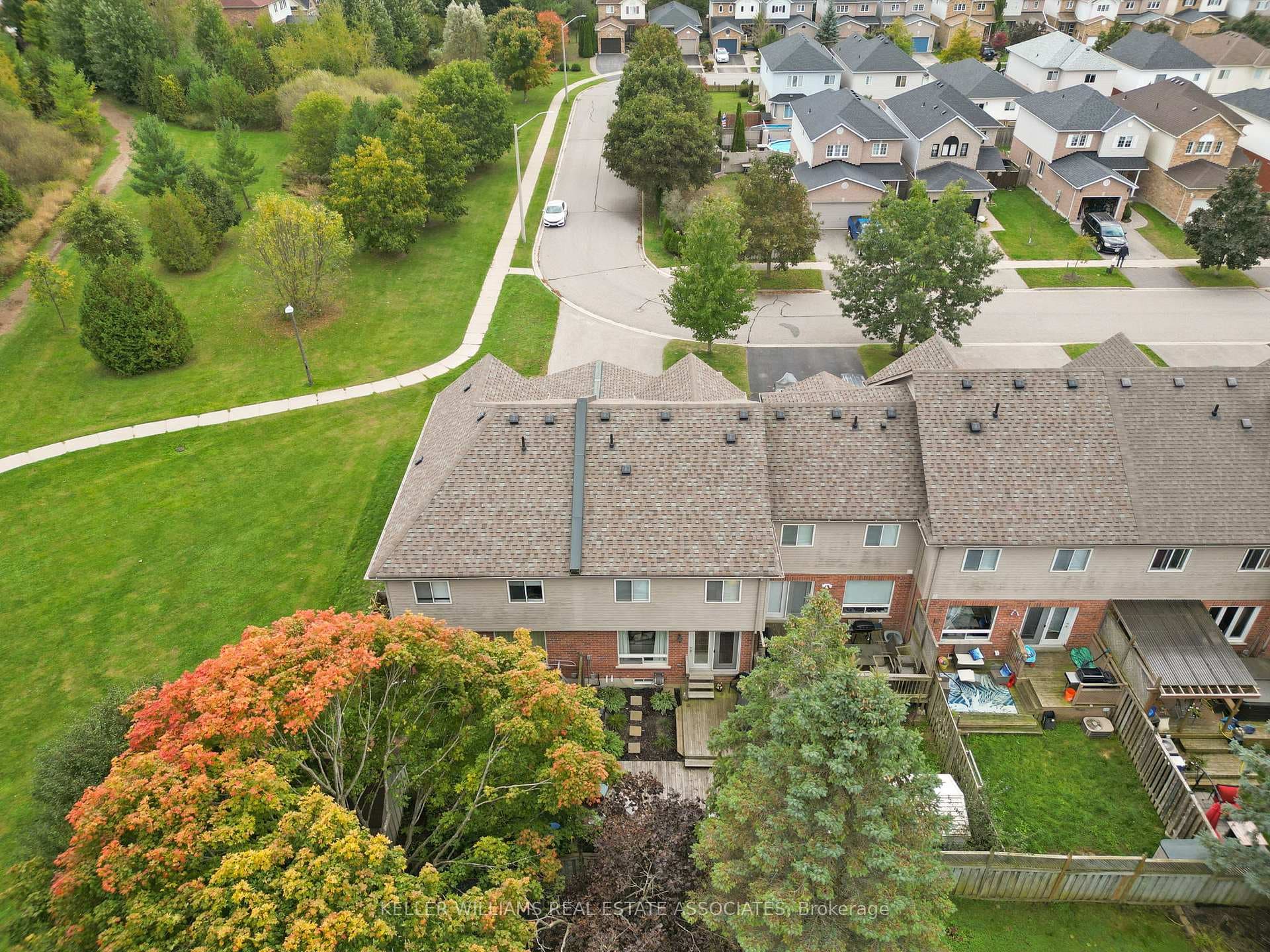 152 Richfield Square photo 32