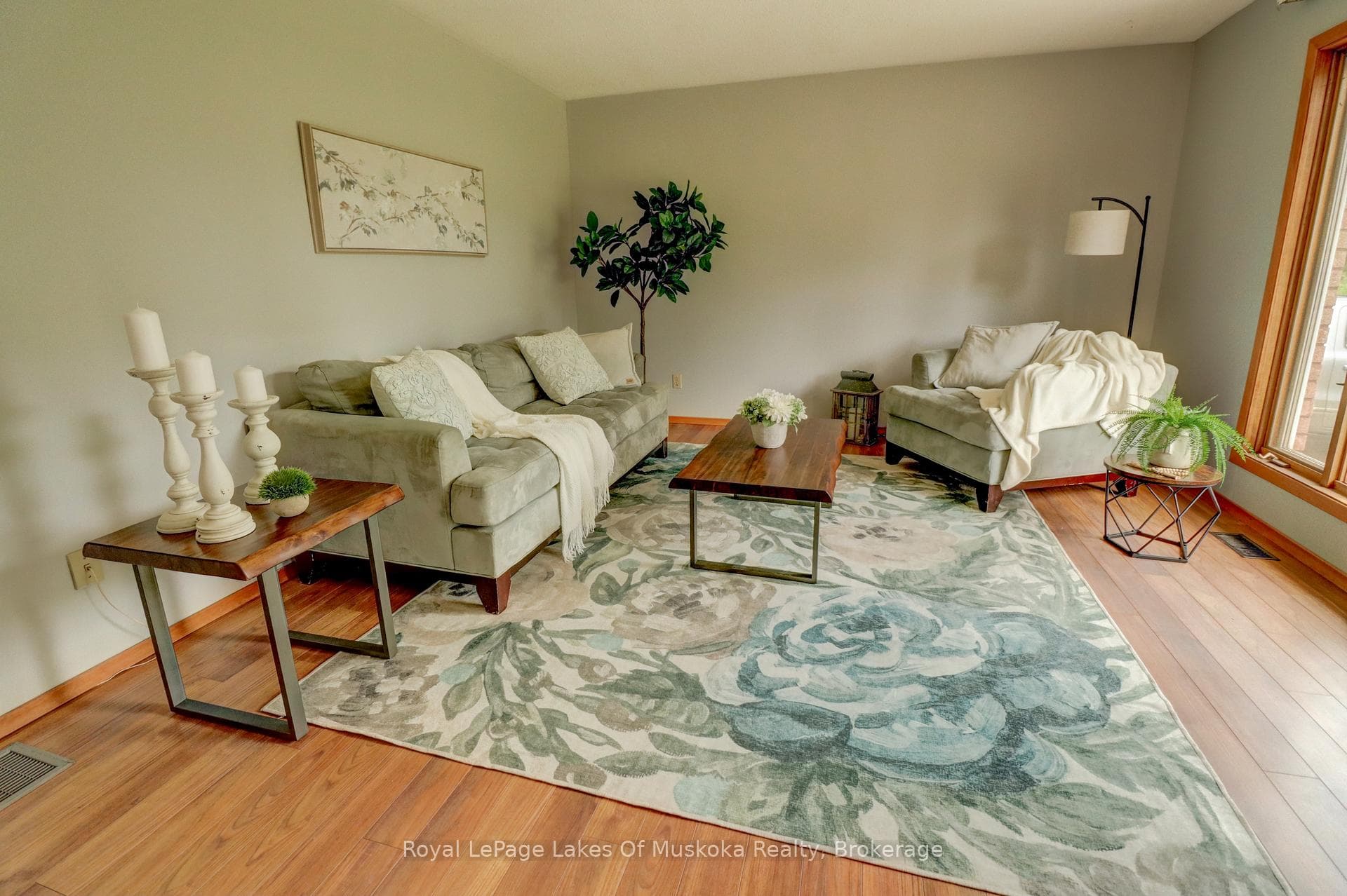 2 Quirt Crescent photo 3