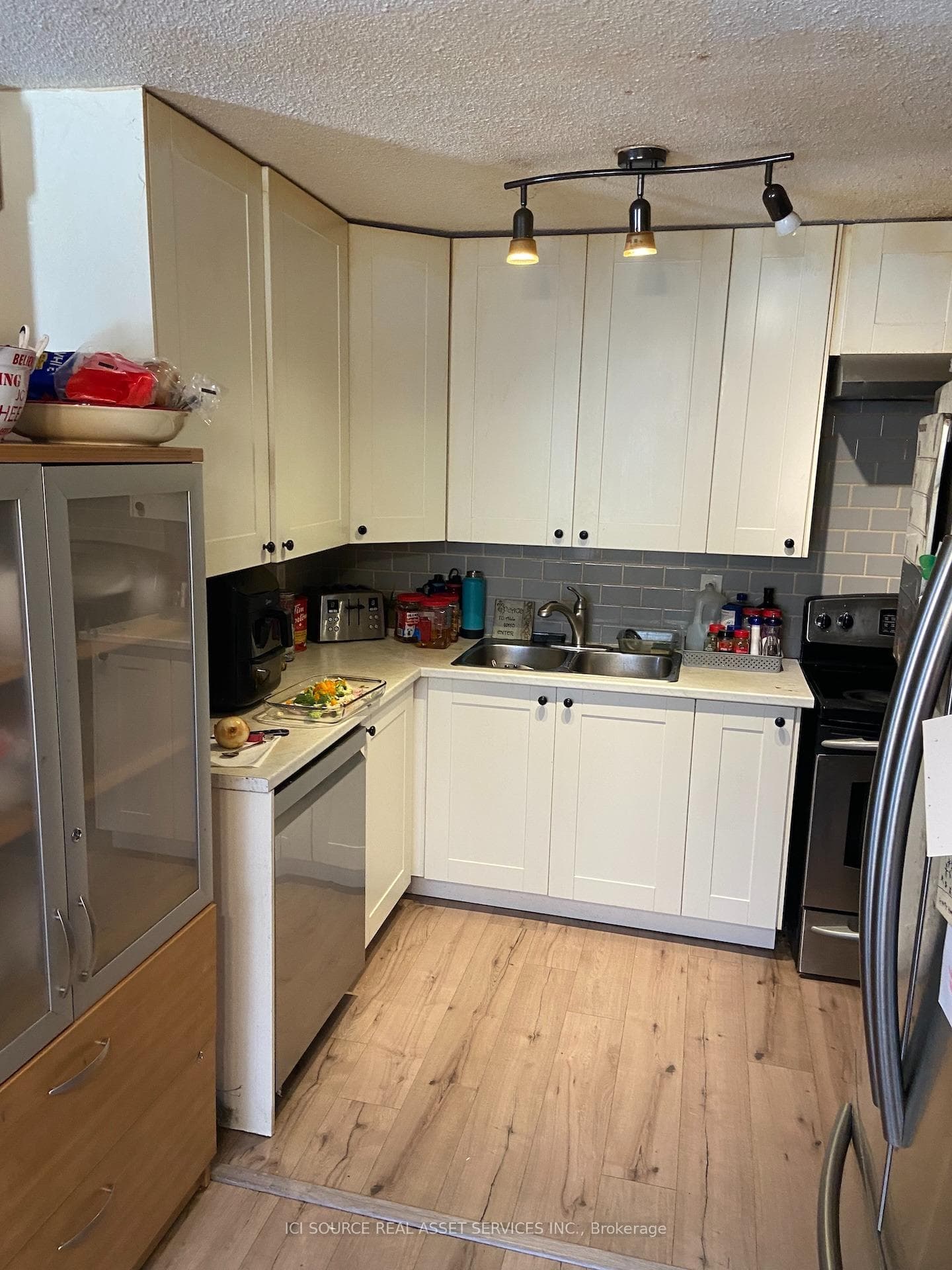 122 Rothesay Drive photo 8