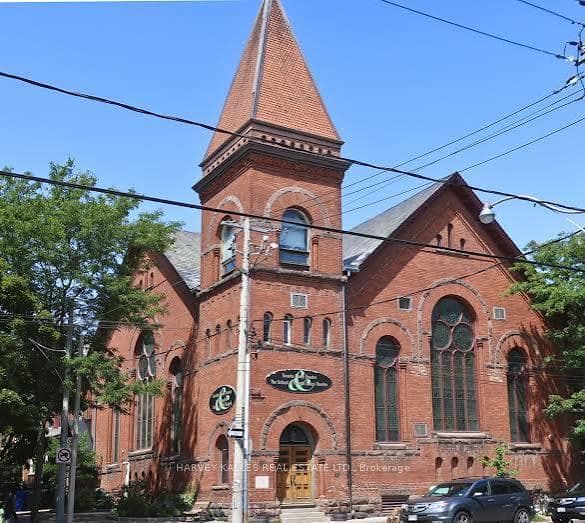 318 Sumach Street photo 42