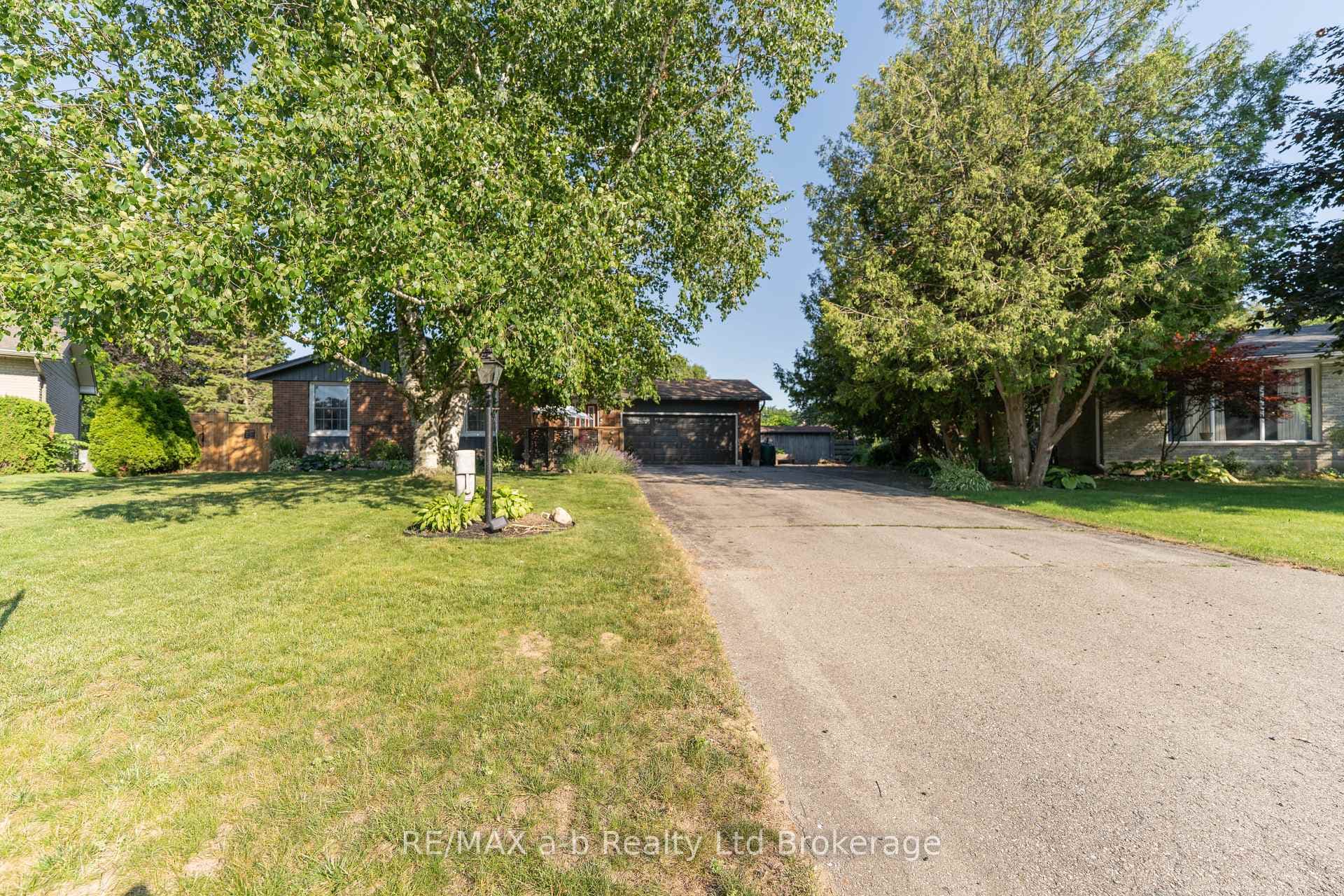 6 Camdon Court, Tillsonburg